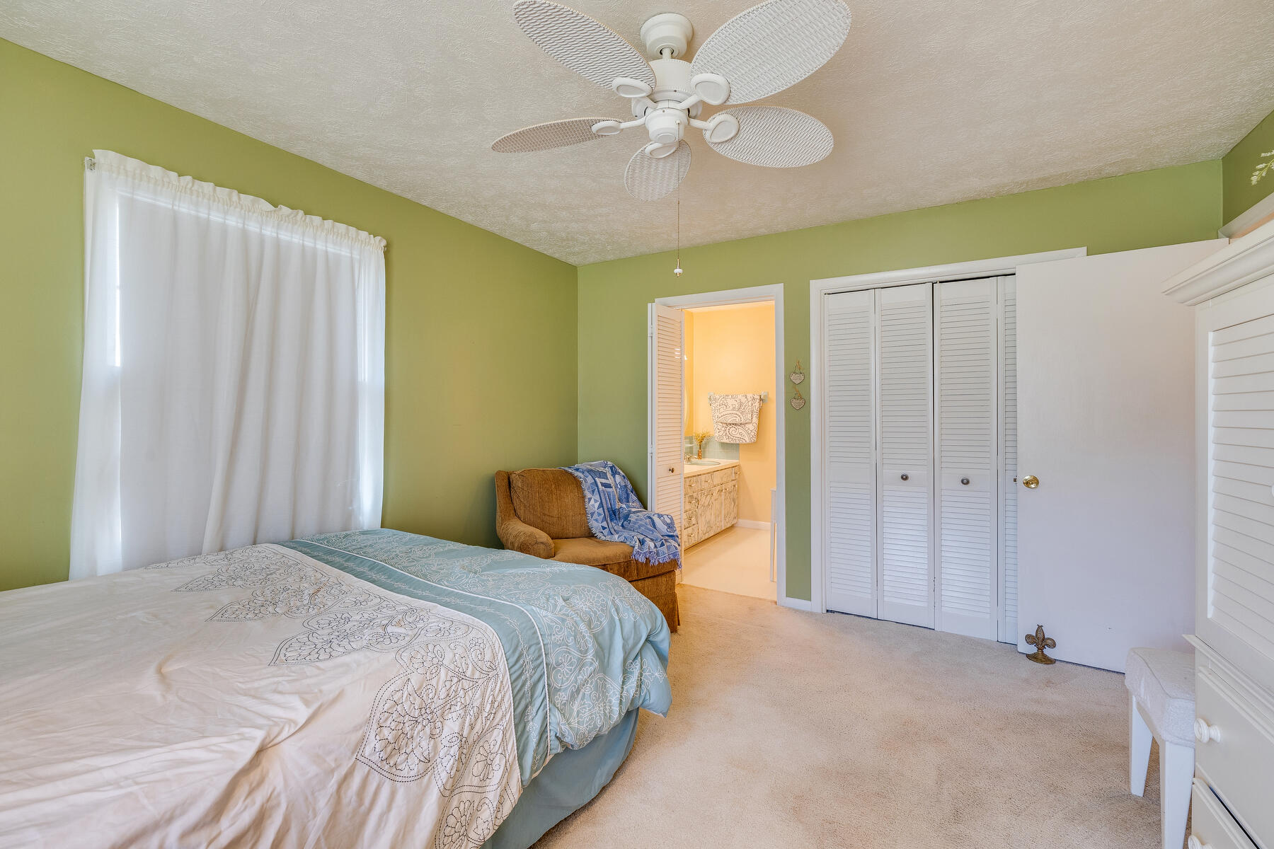 437 North Holston River Drive