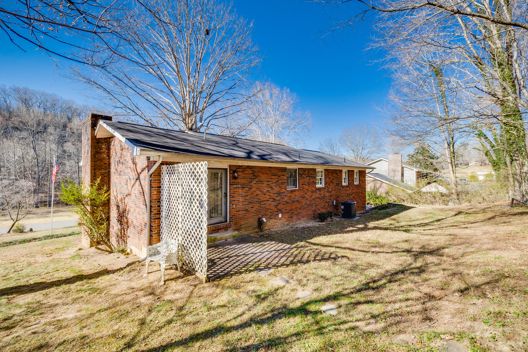 437 North Holston River Drive