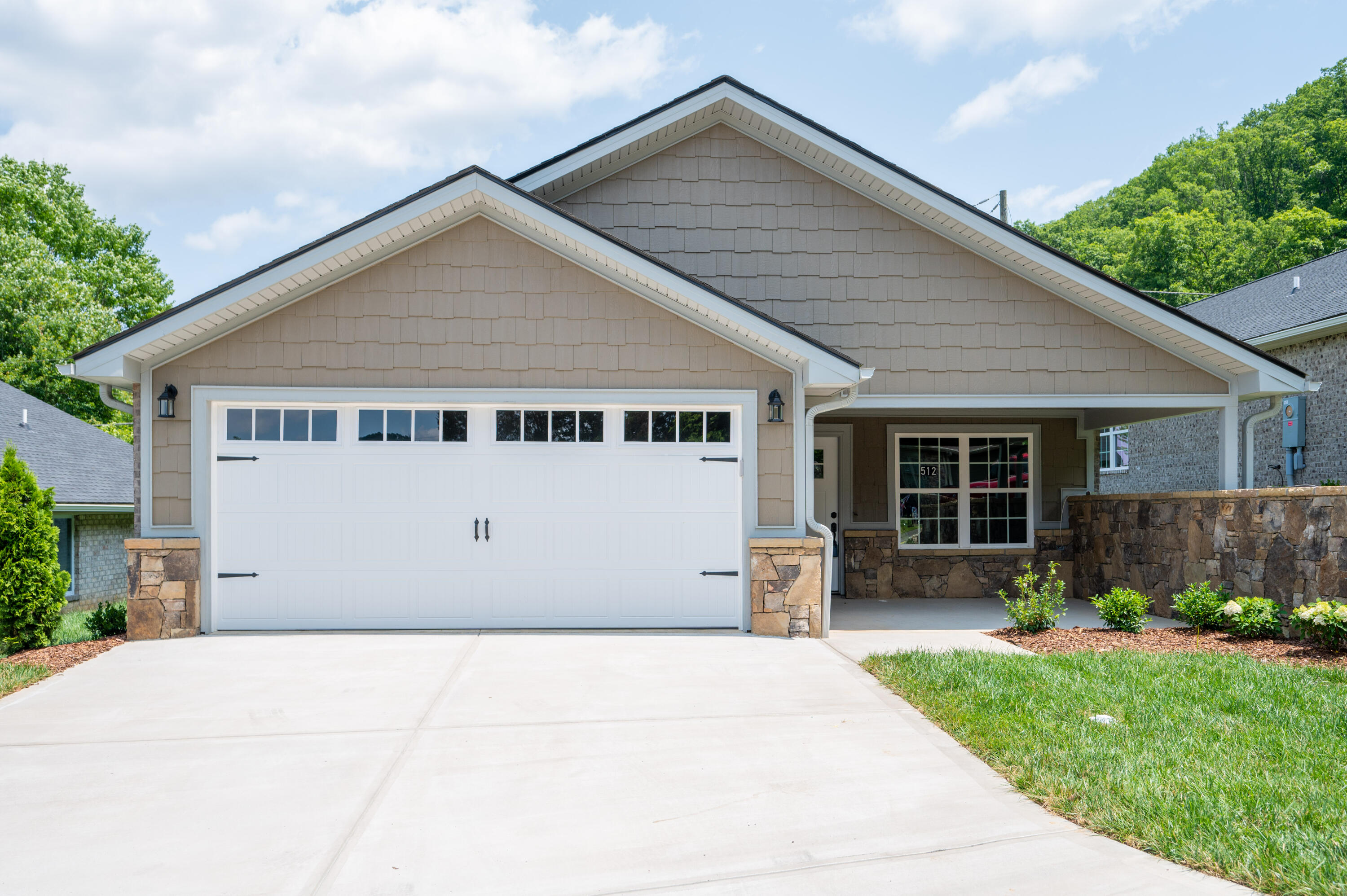 512 Hickory Tree Private Drive