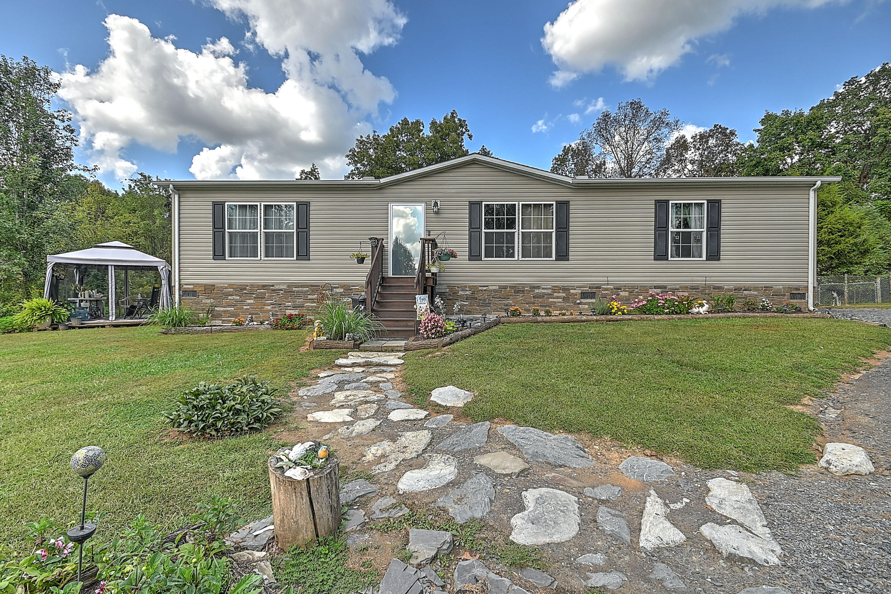 142 Meadow Lark Lane