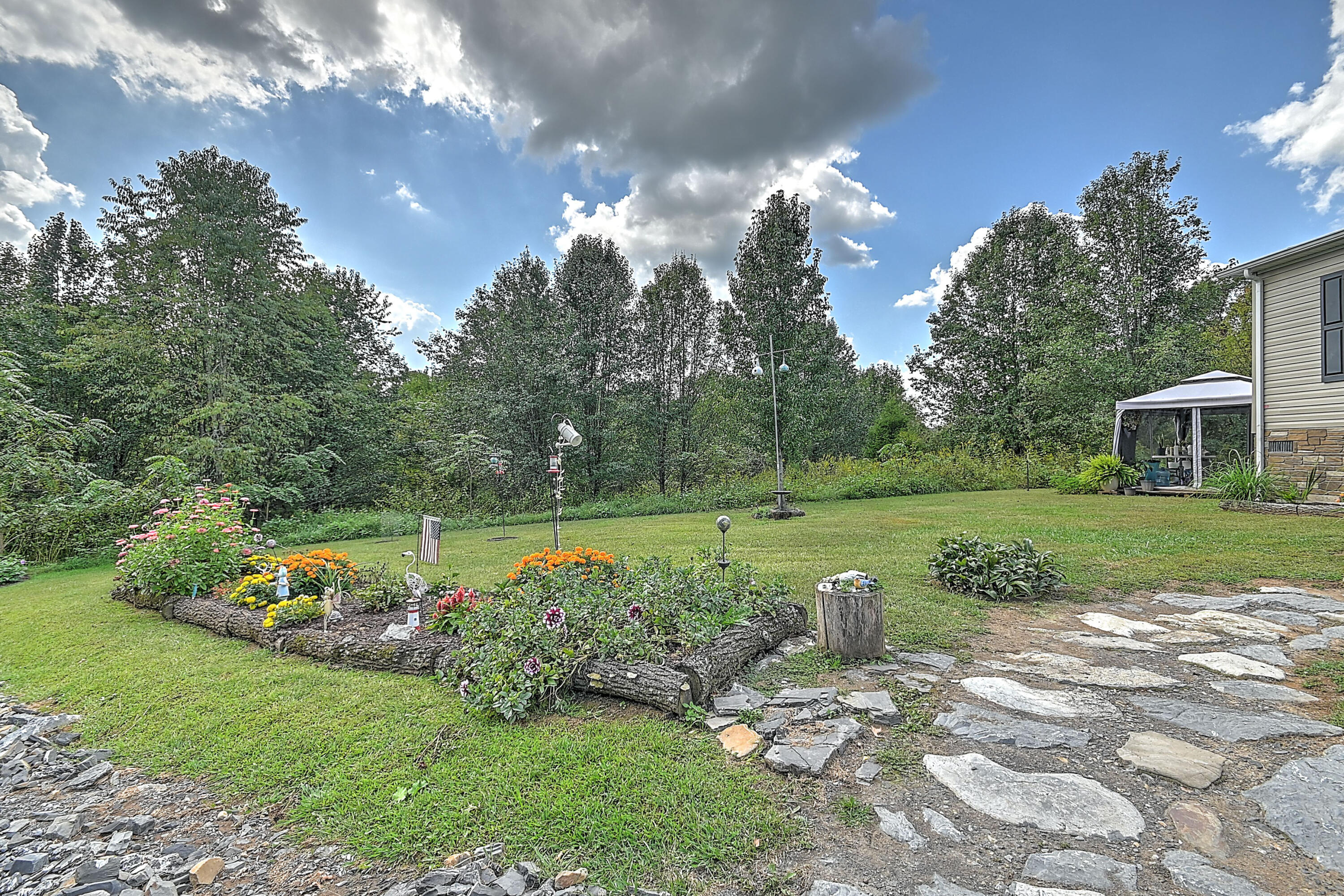 142 Meadow Lark Lane