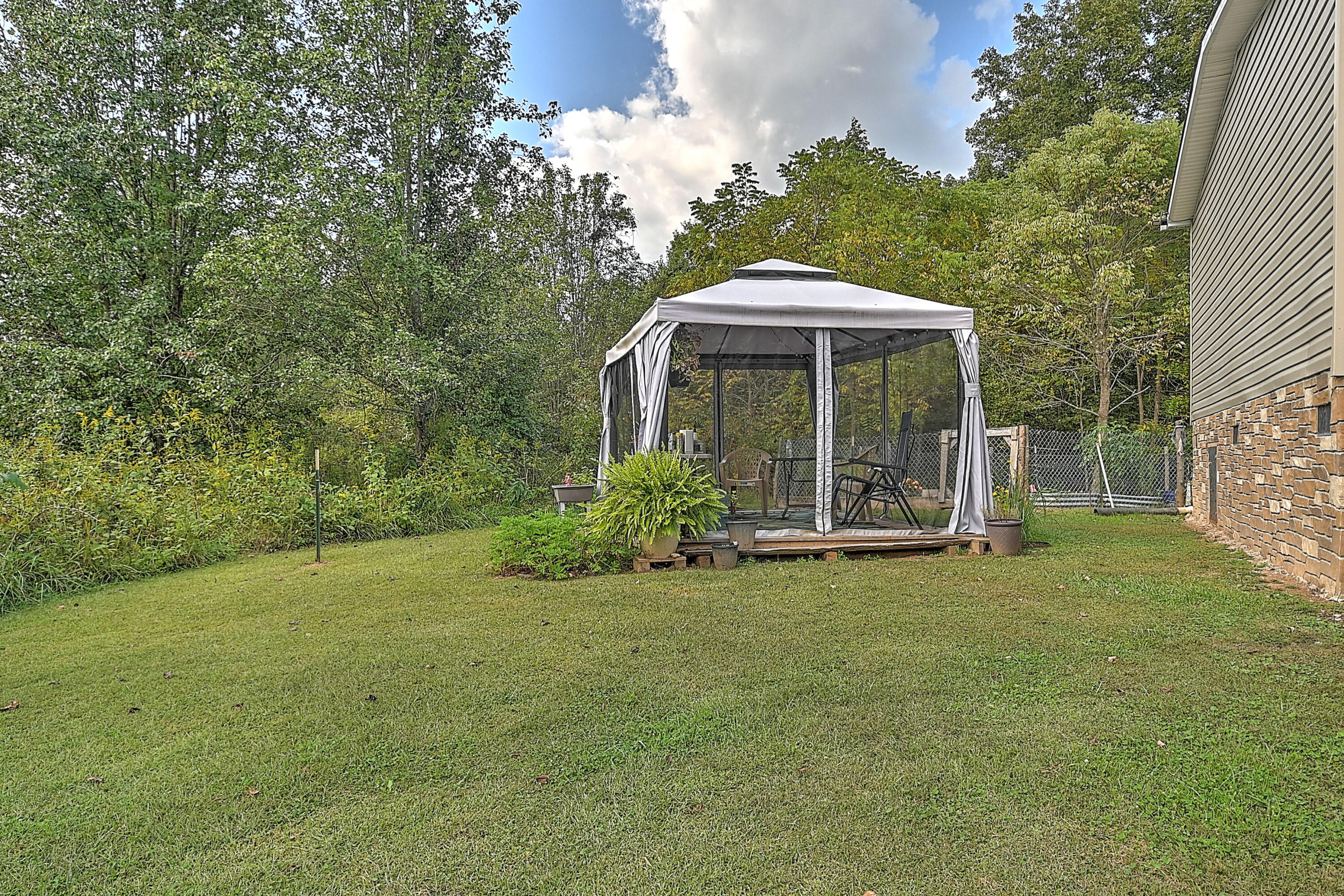 142 Meadow Lark Lane