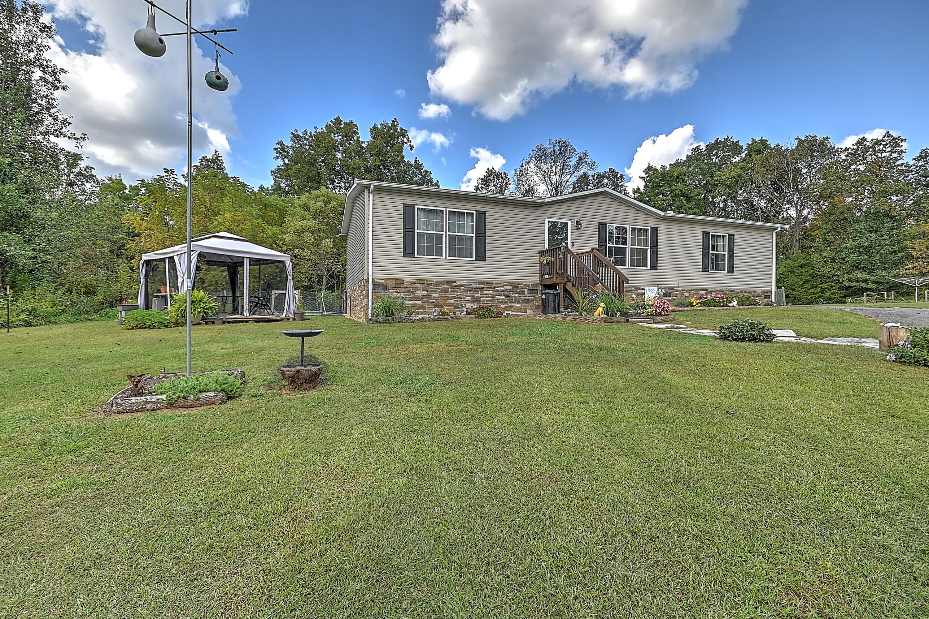 142 Meadow Lark Lane
