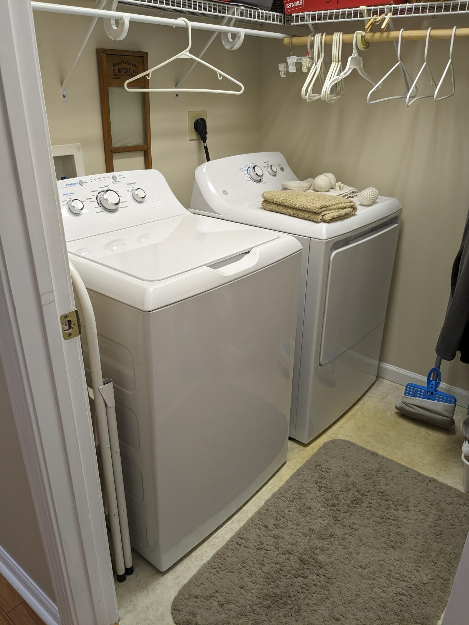 1407 Lodge Pine Walk, 1407