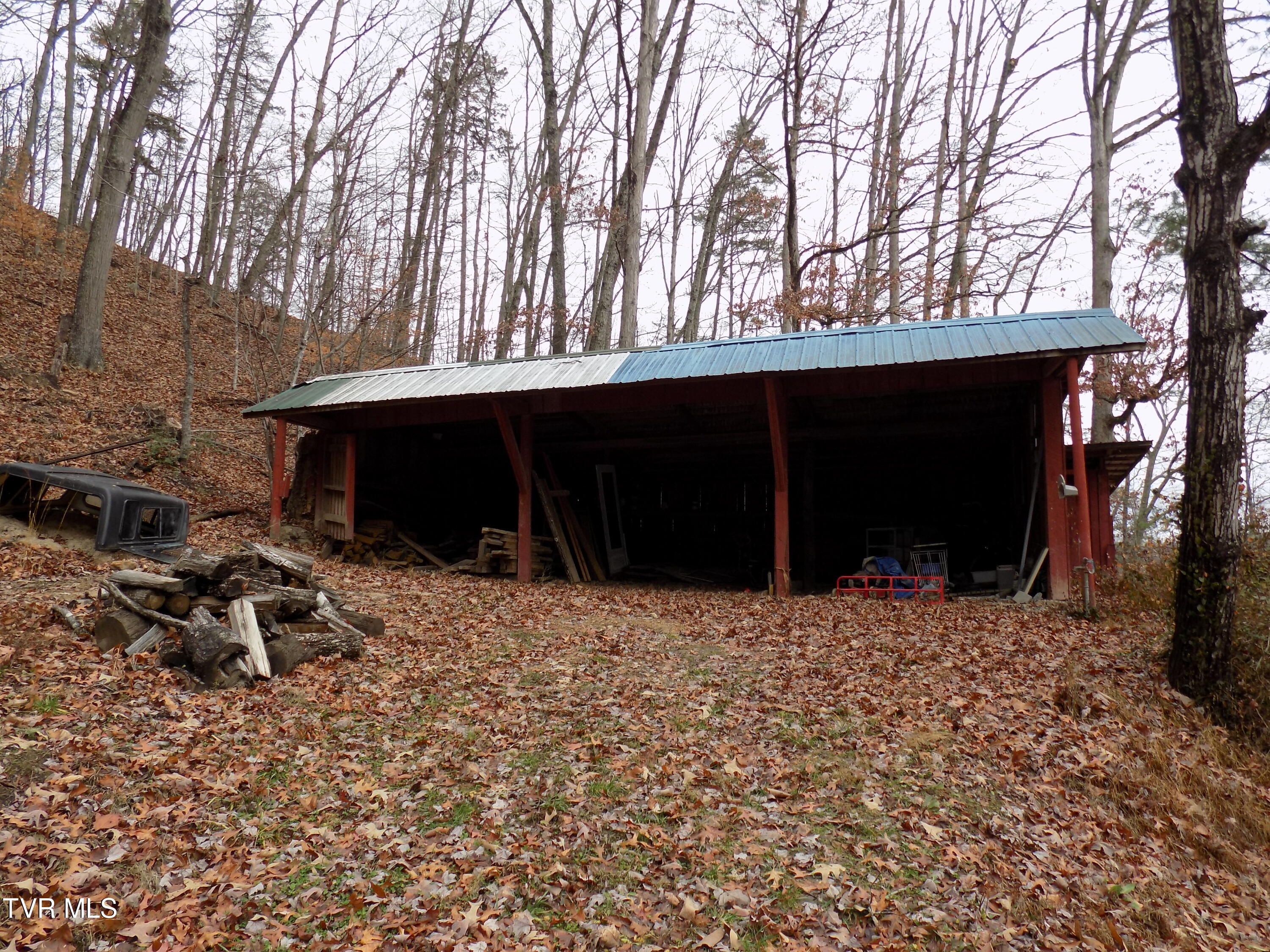 7526 Hwy 66 N