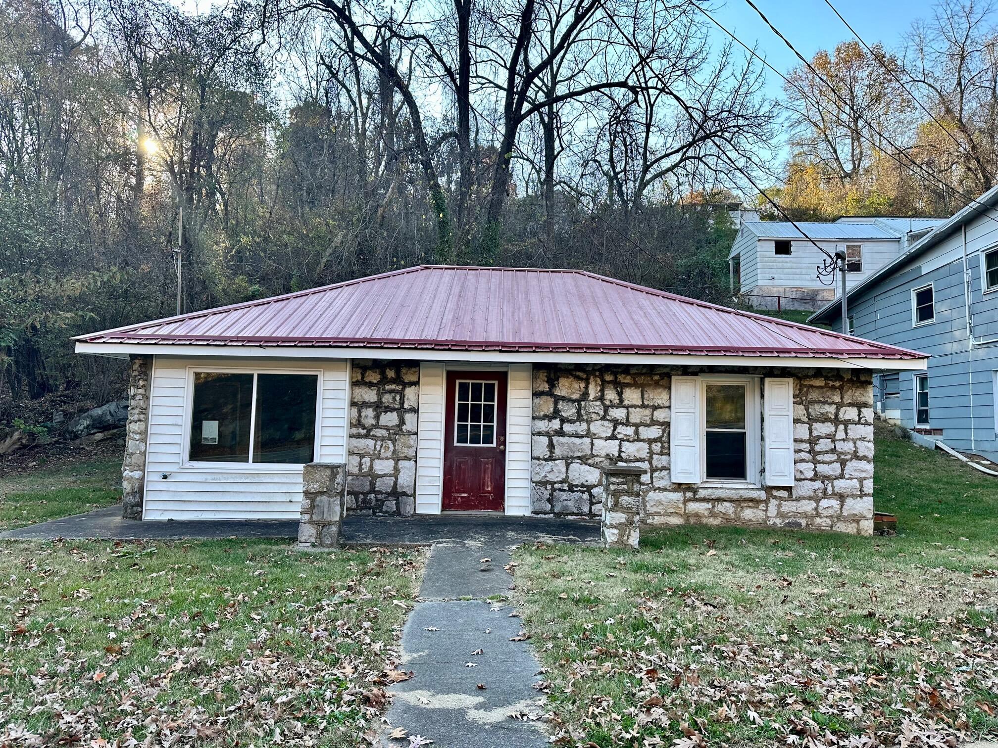 888 Lynn Garden Drive