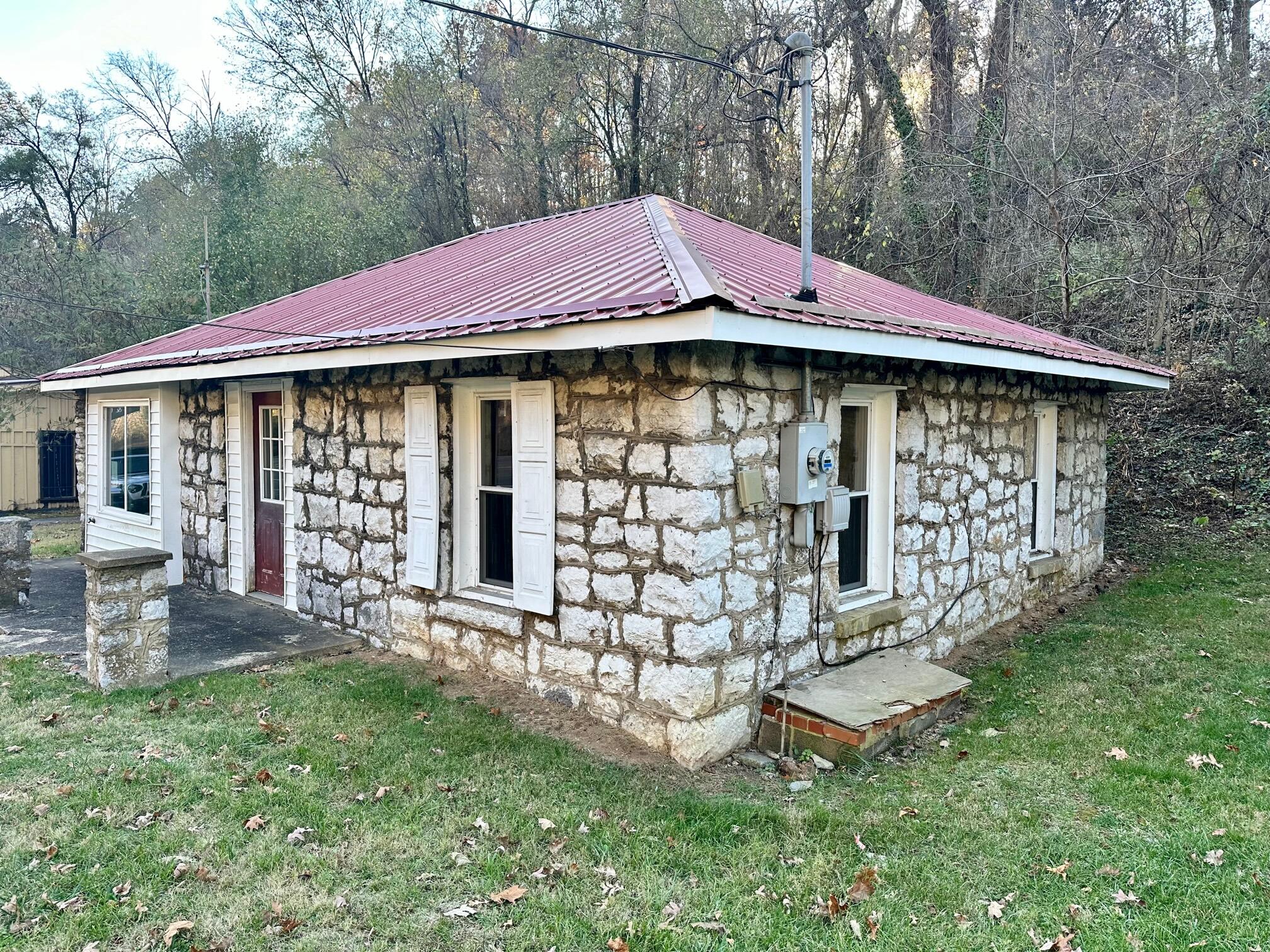 888 Lynn Garden Drive