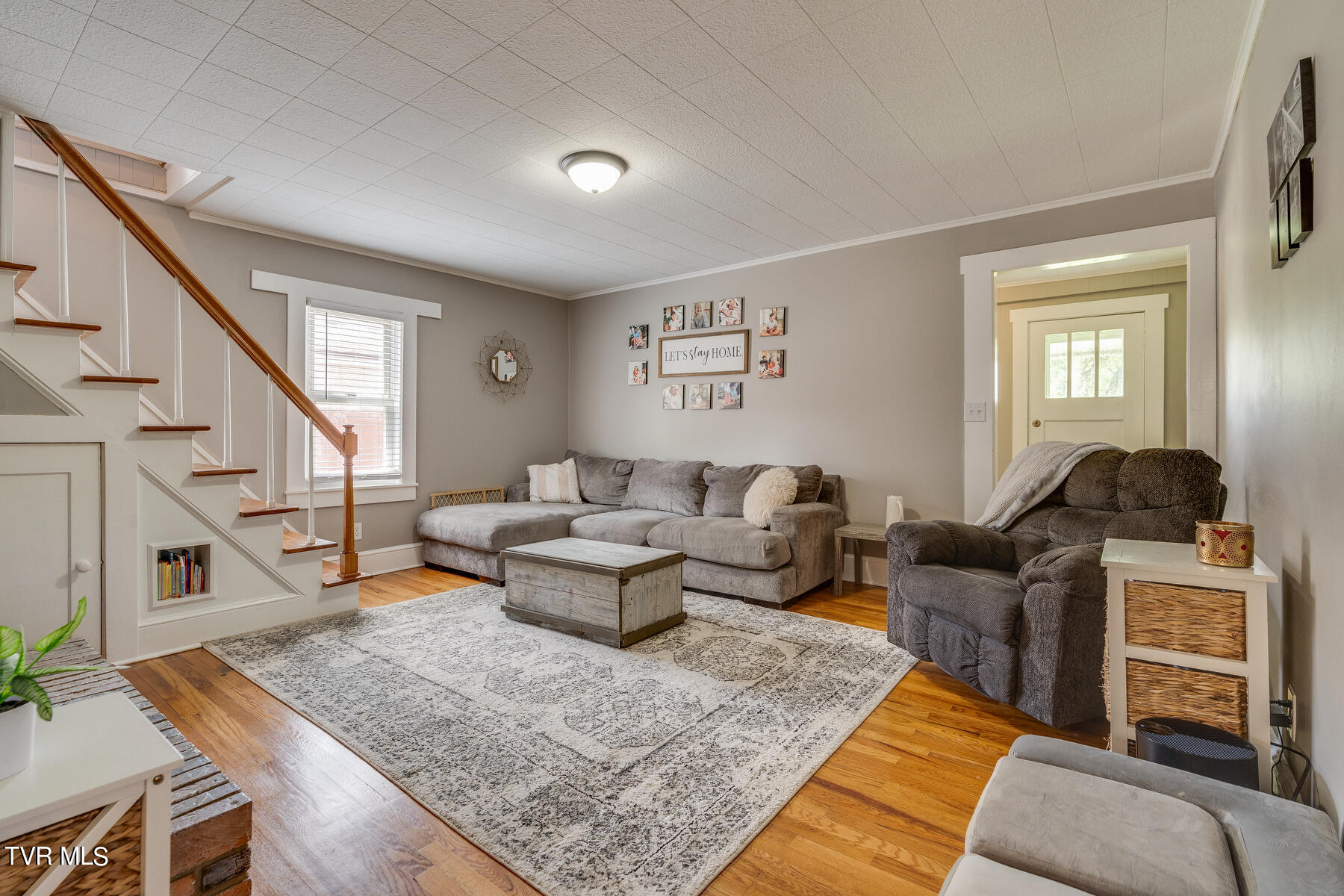1521 Lynn Garden Drive
