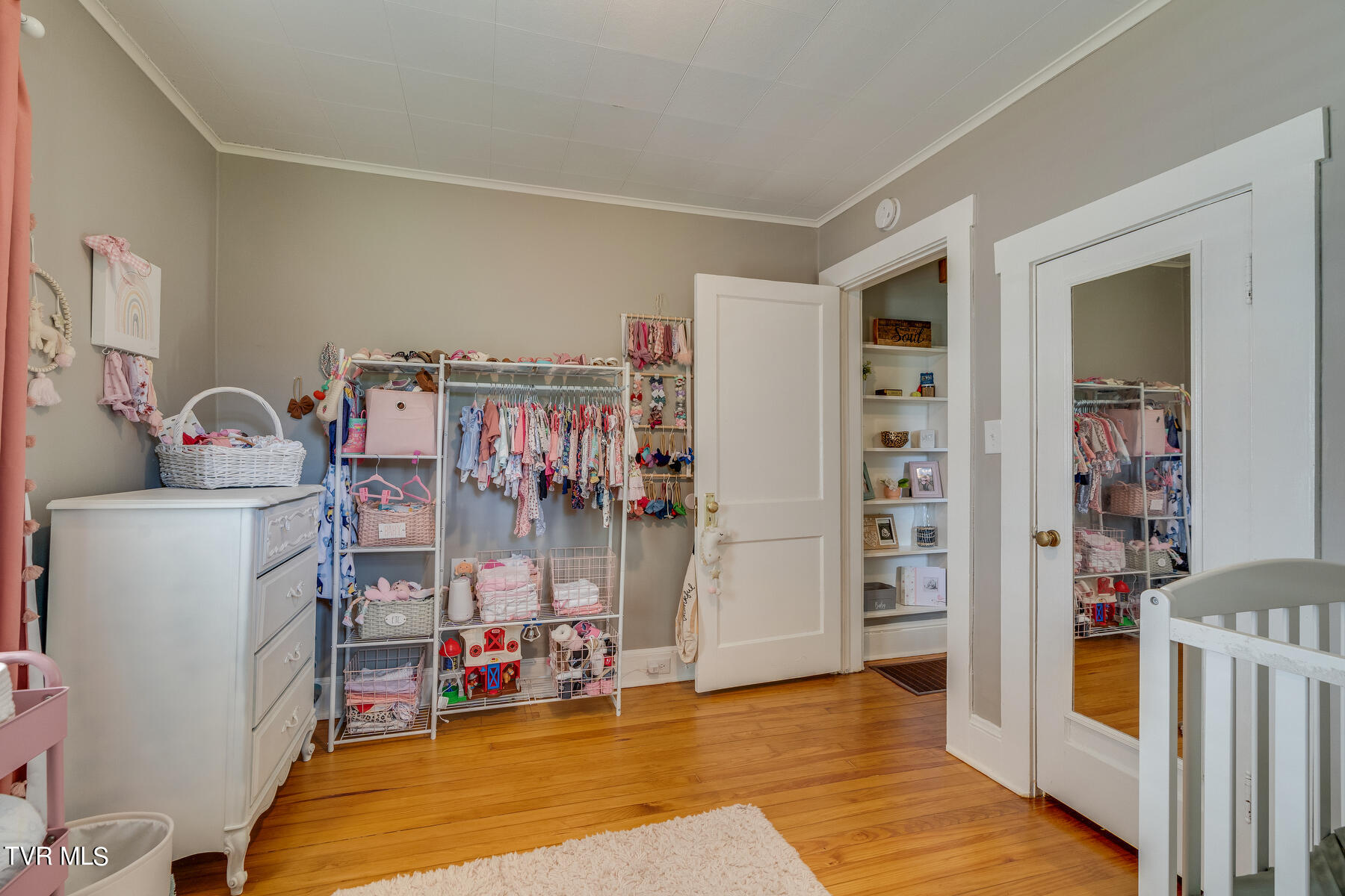 1521 Lynn Garden Drive