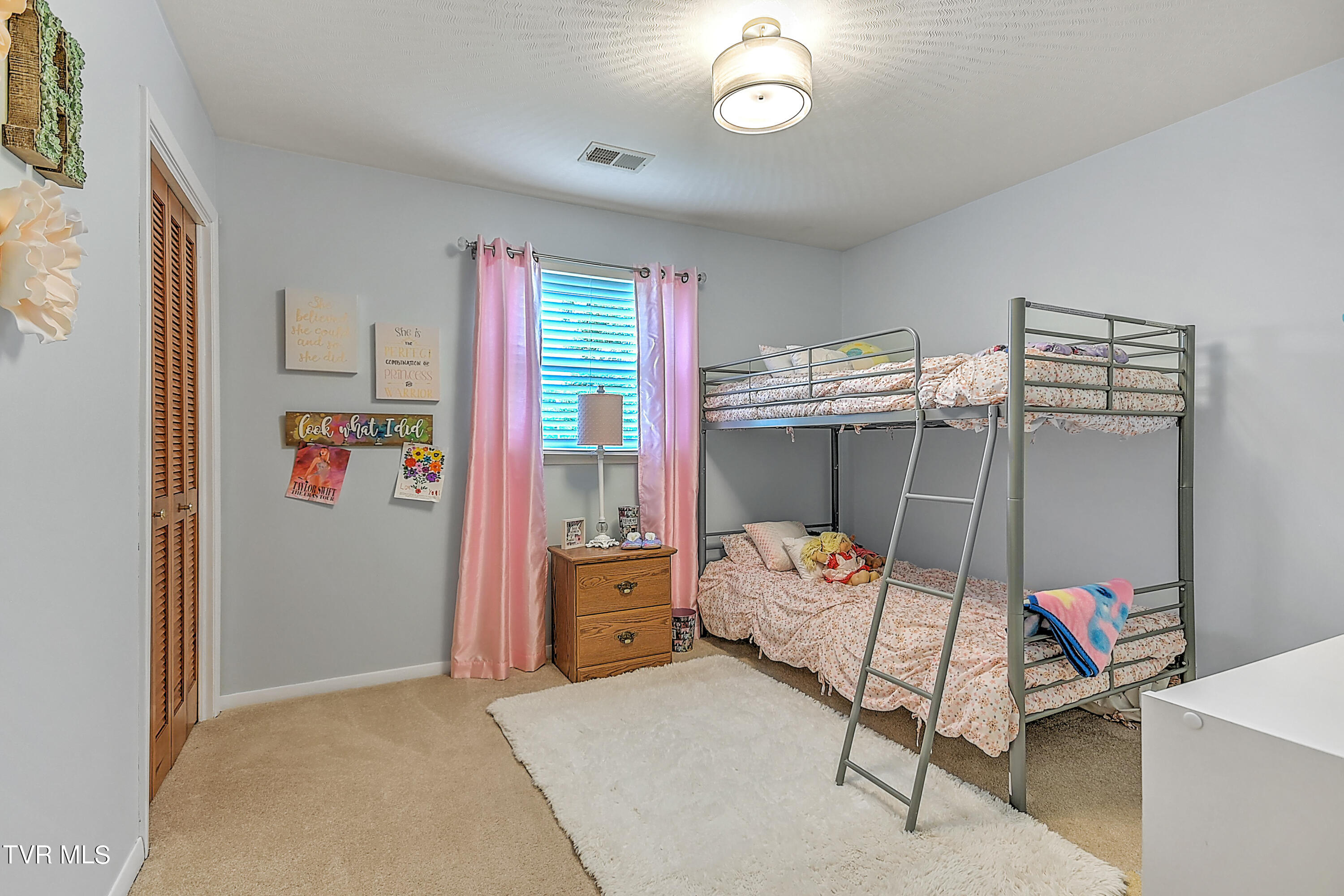 843 Island Road