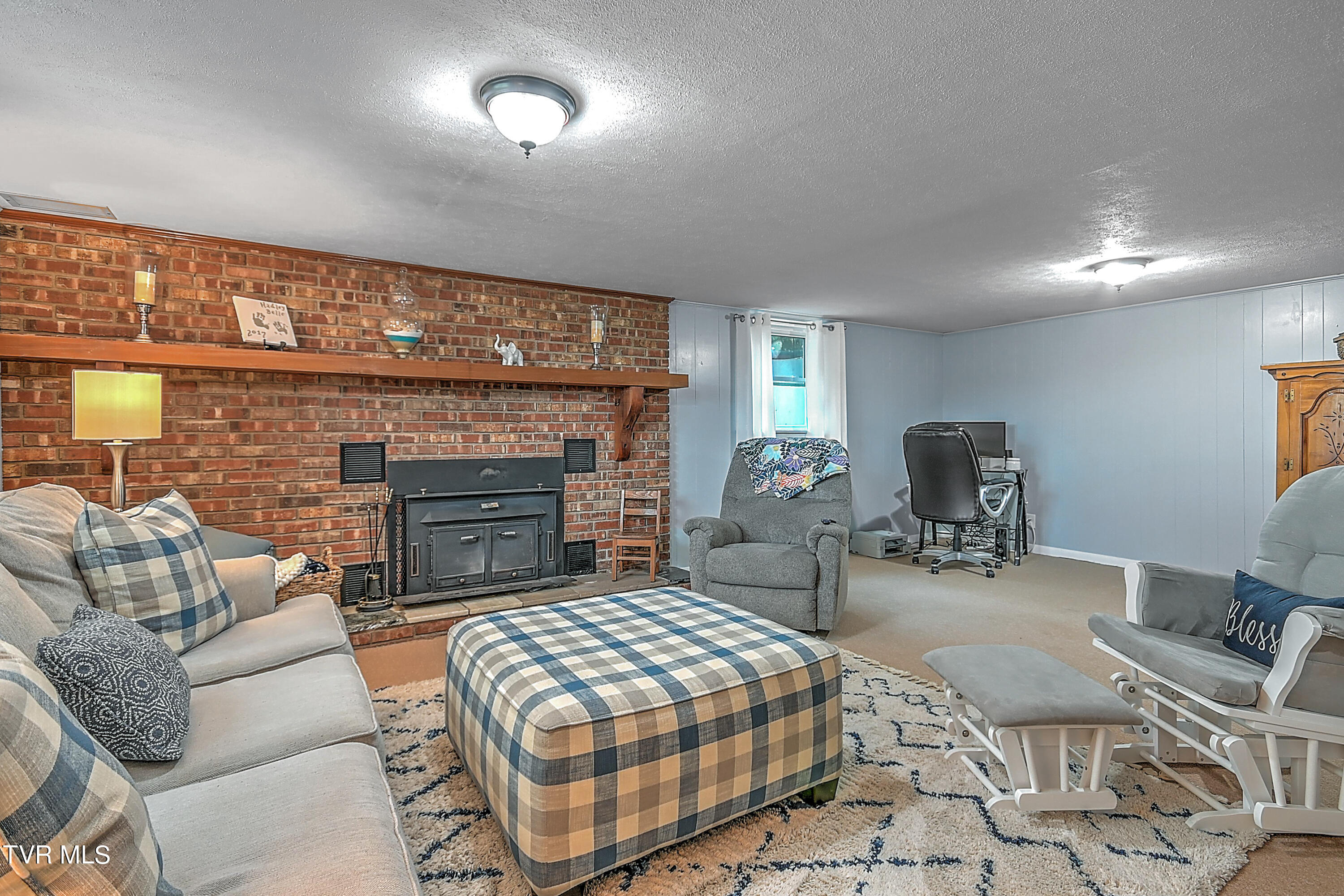 843 Island Road