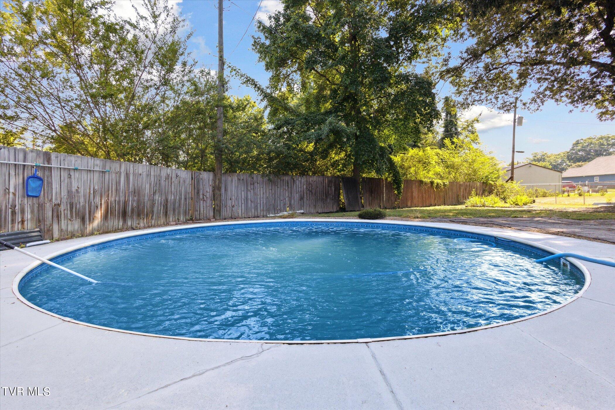 1809 Oakwood Drive