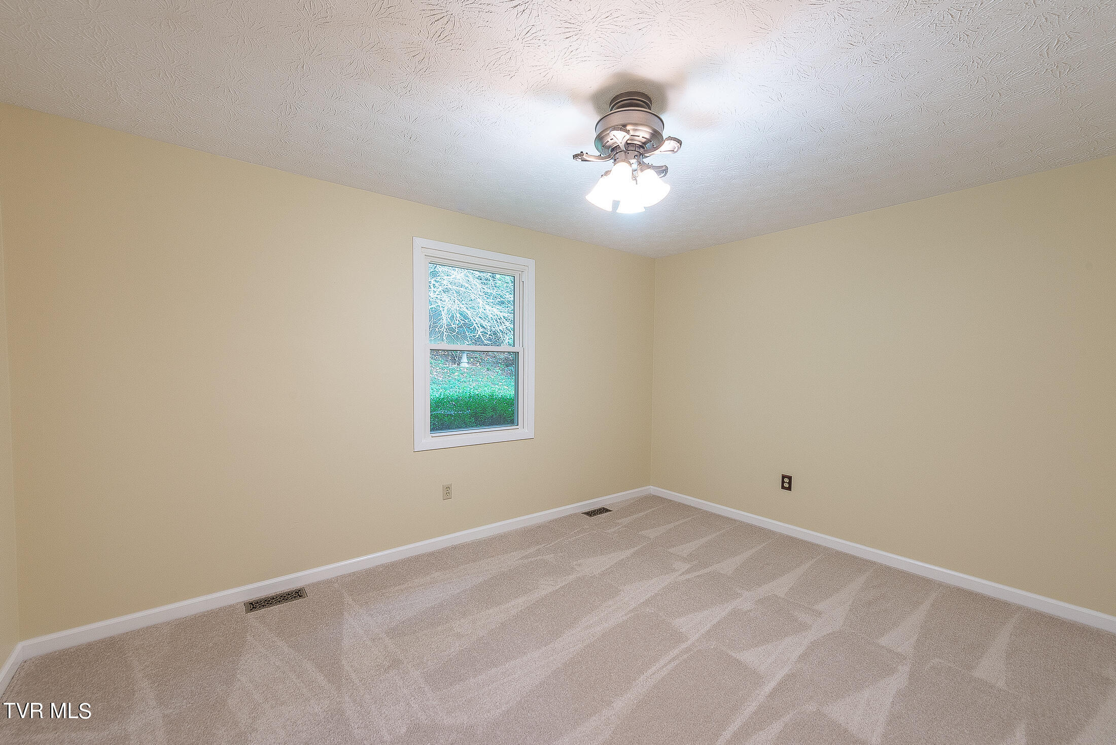 221 Old Parker Pvt Drive