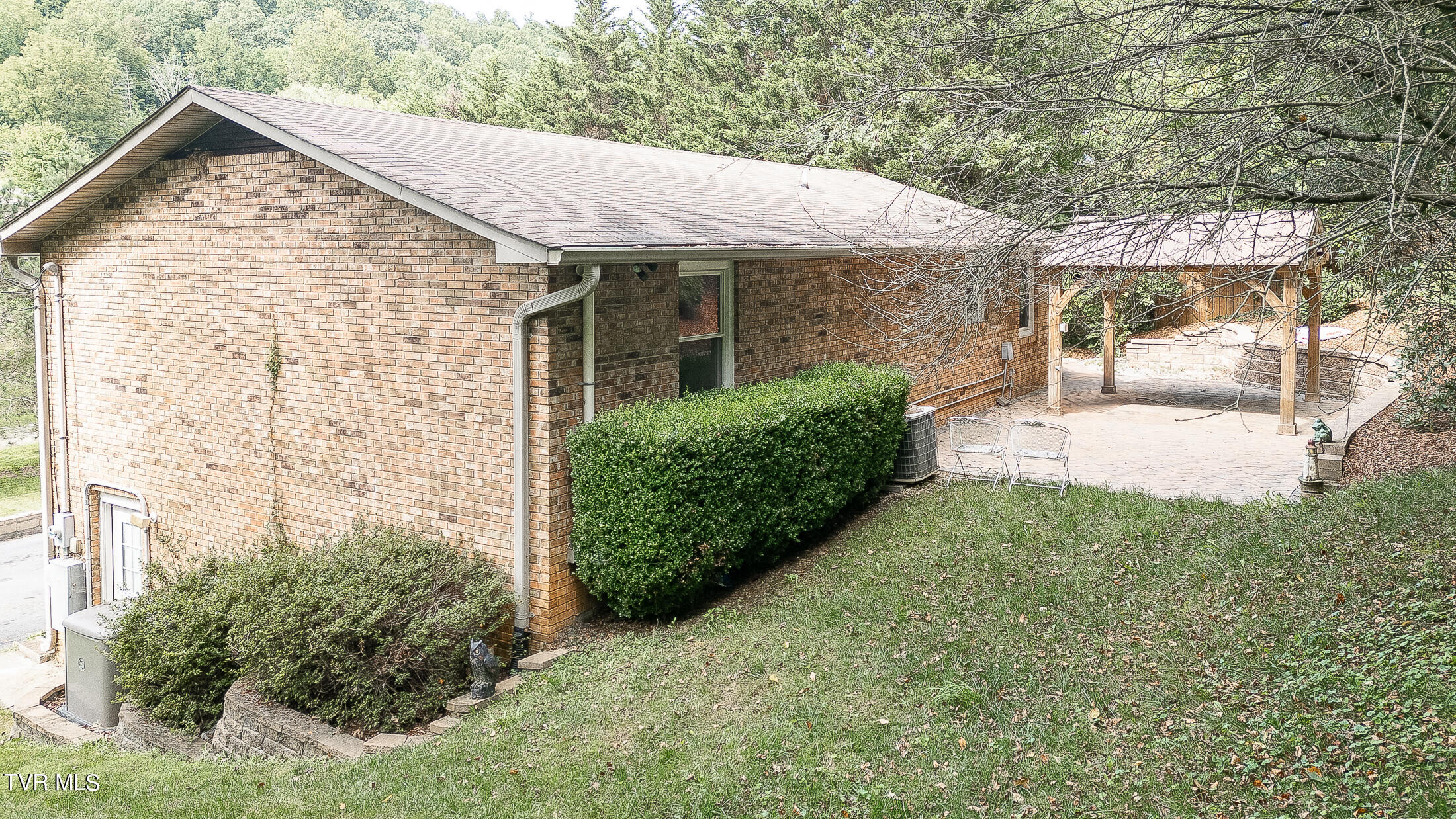 221 Old Parker Pvt Drive