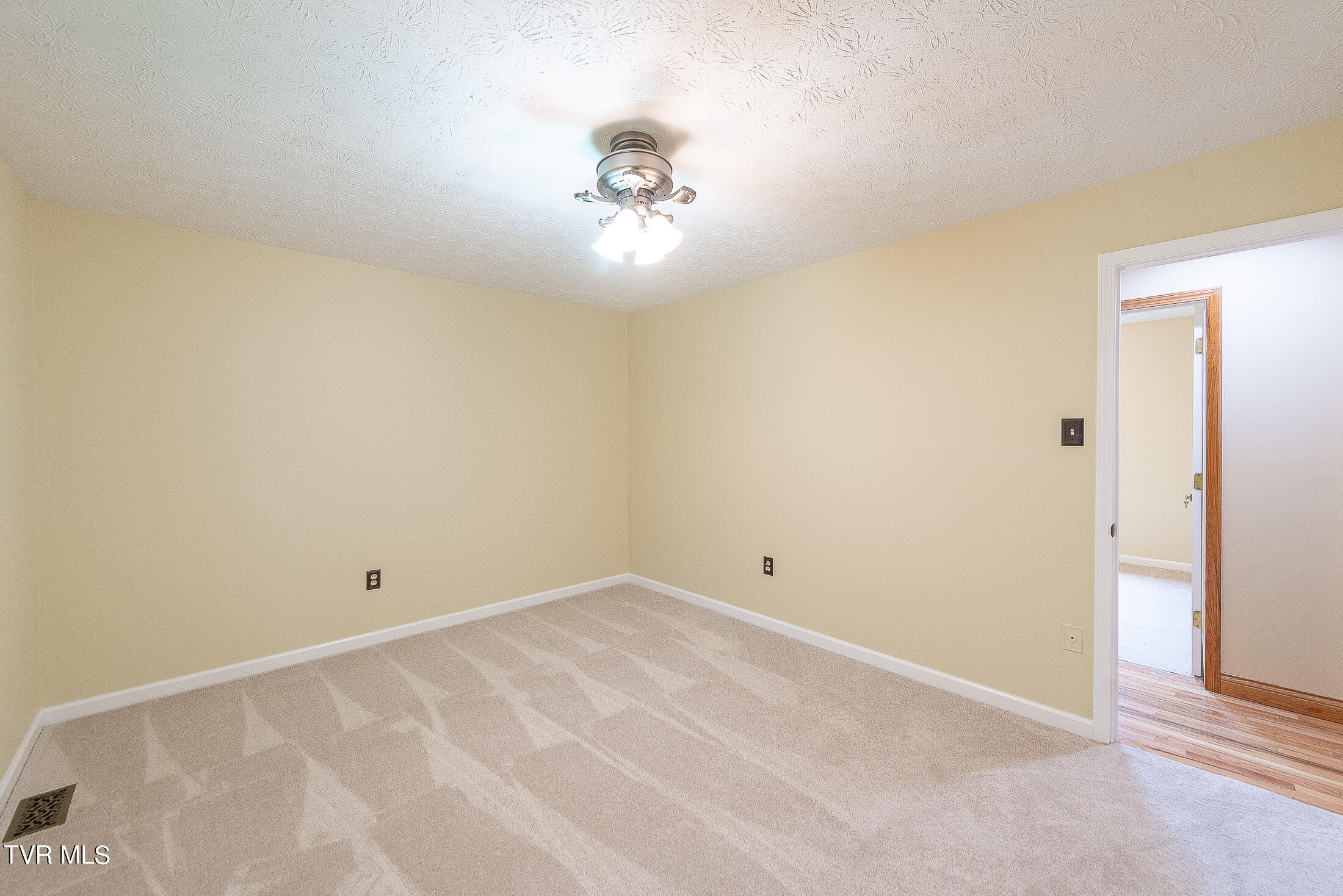 221 Old Parker Pvt Drive