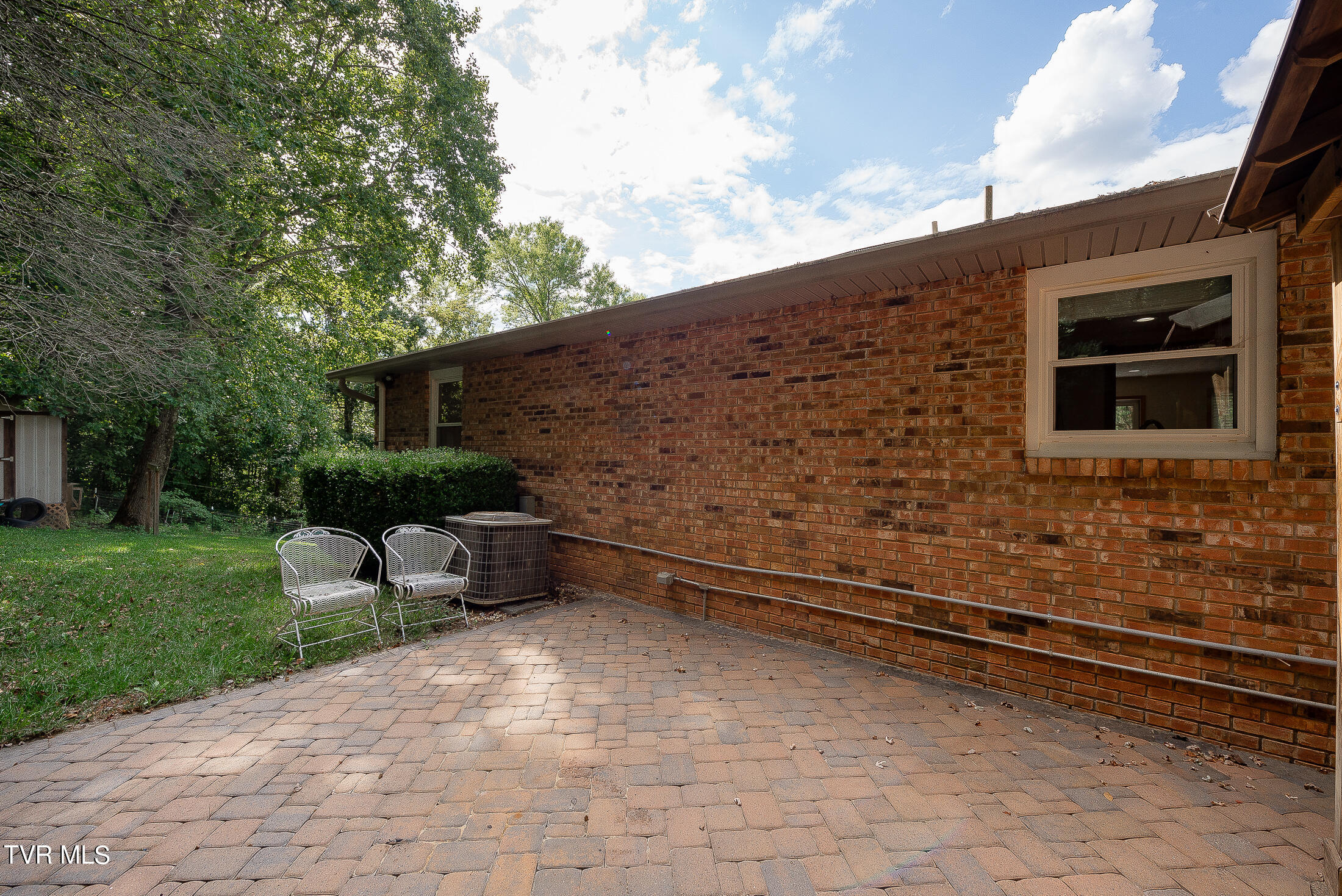221 Old Parker Pvt Drive