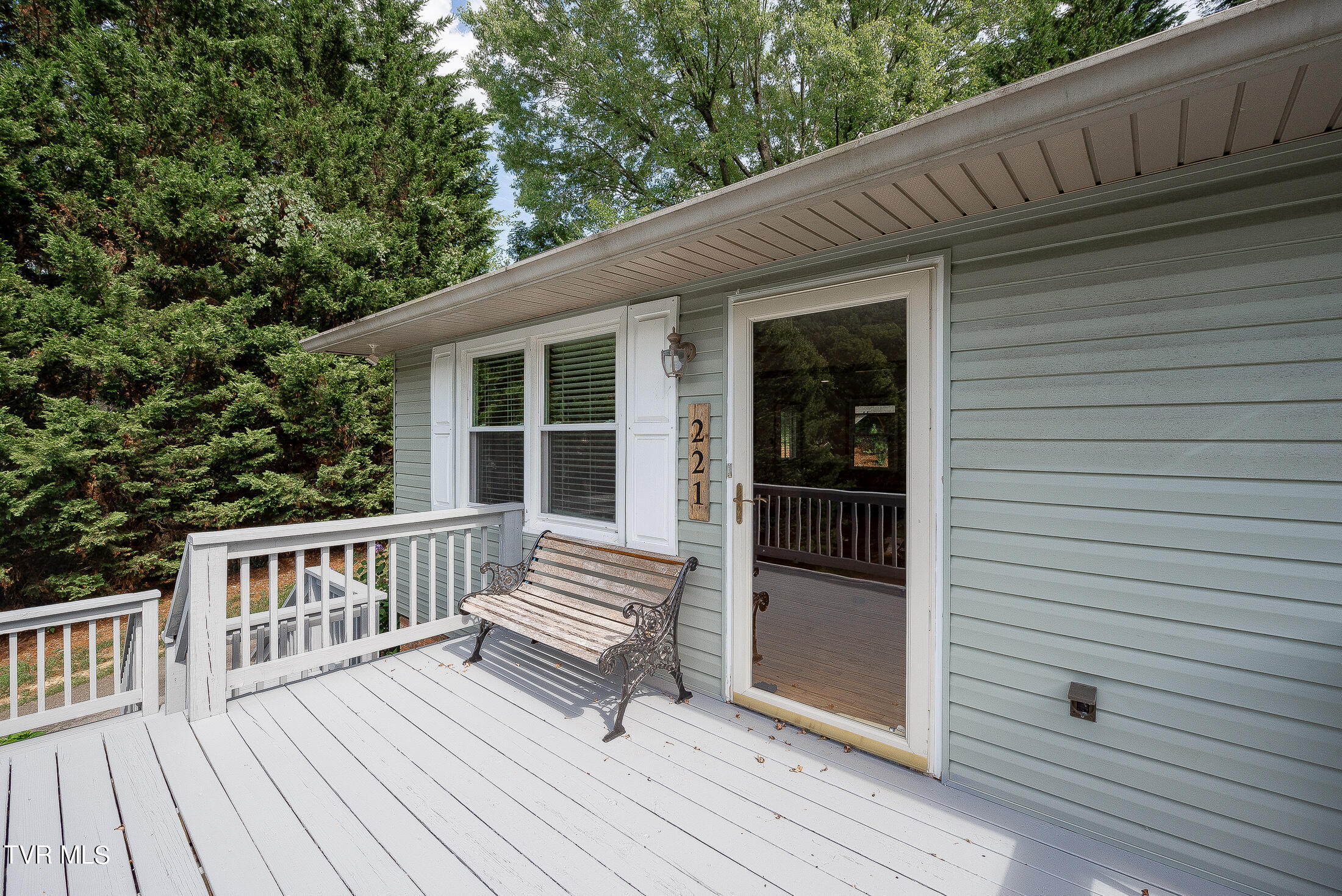 221 Old Parker Pvt Drive