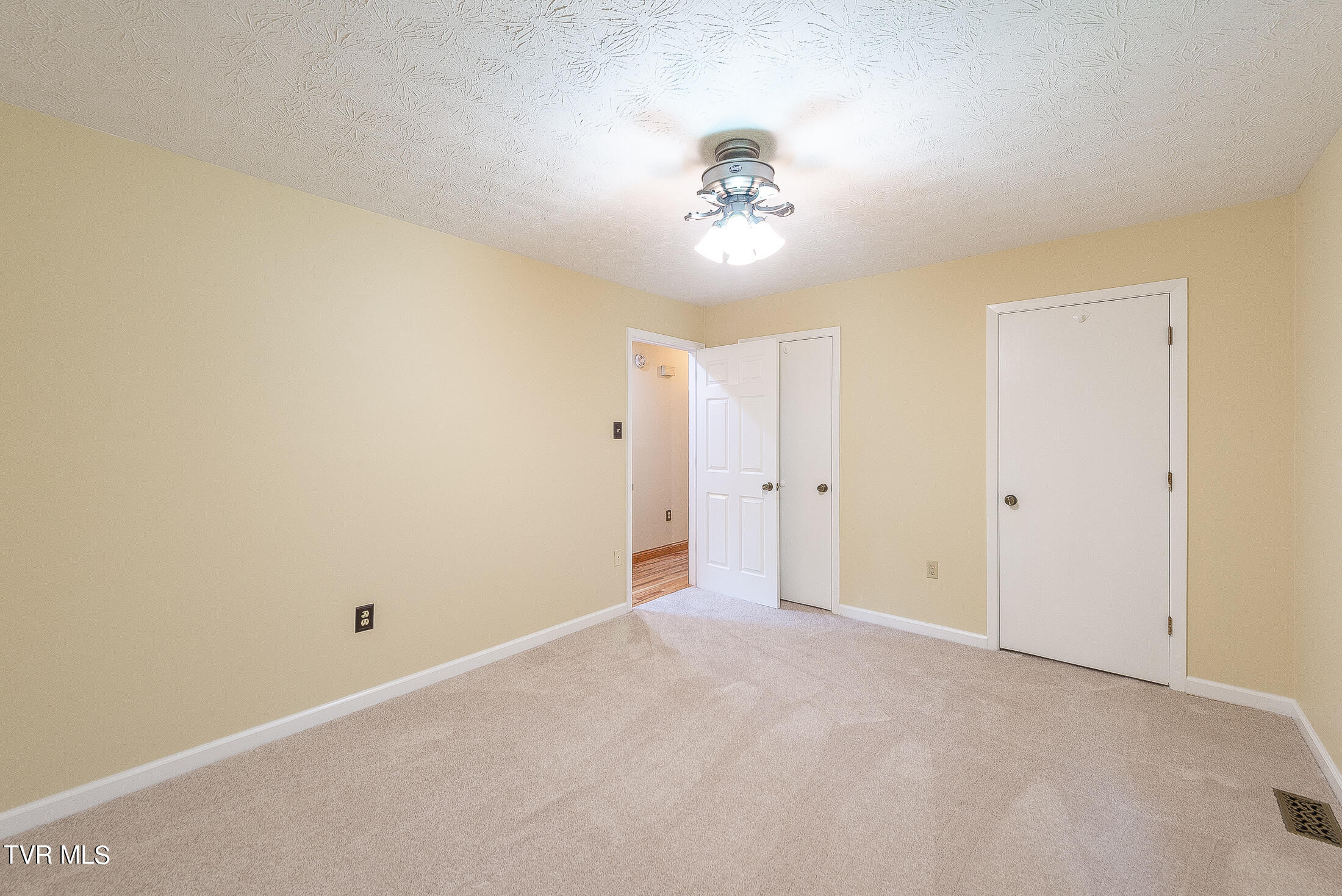 221 Old Parker Pvt Drive