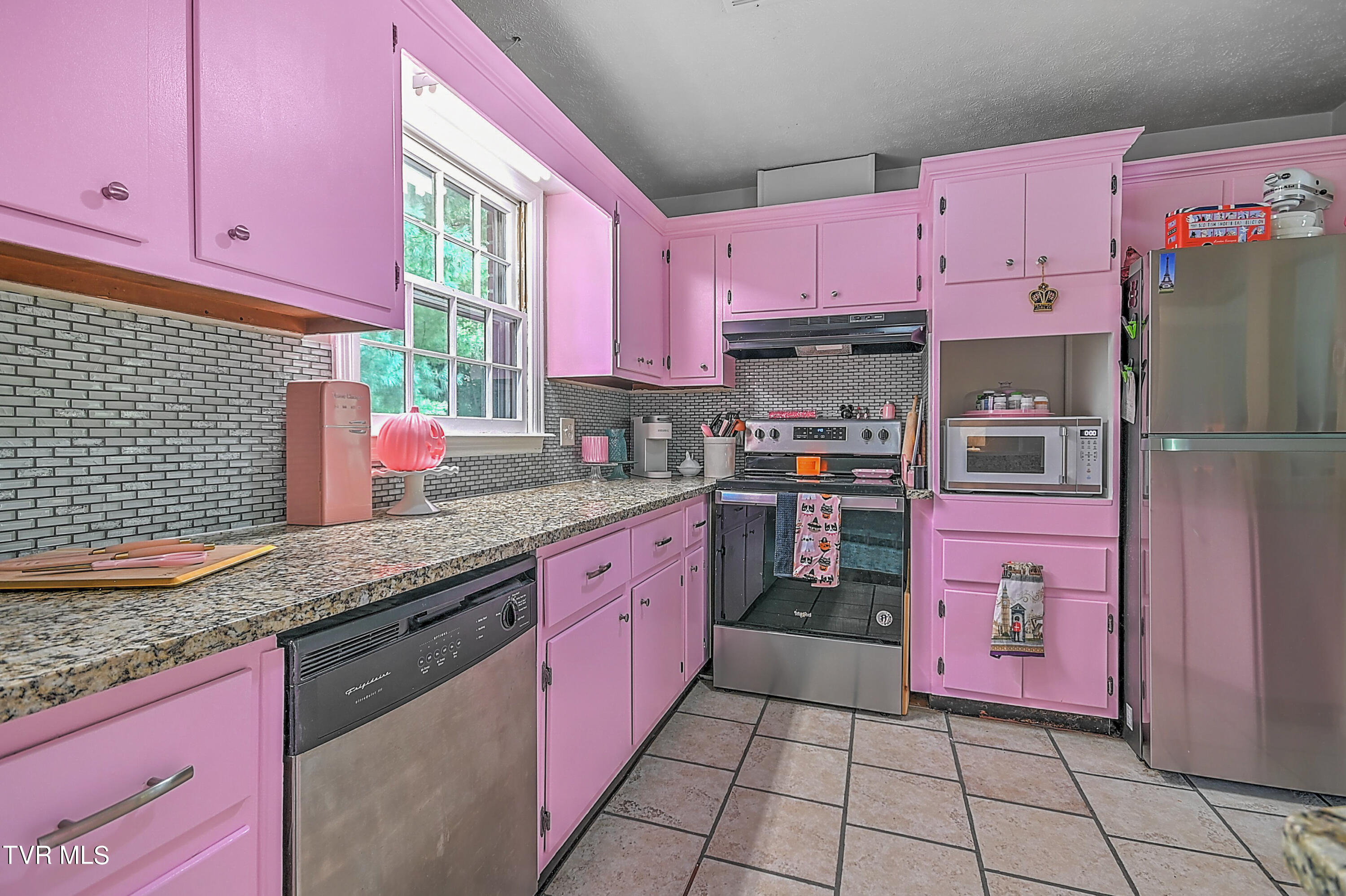 321 Summerville Road