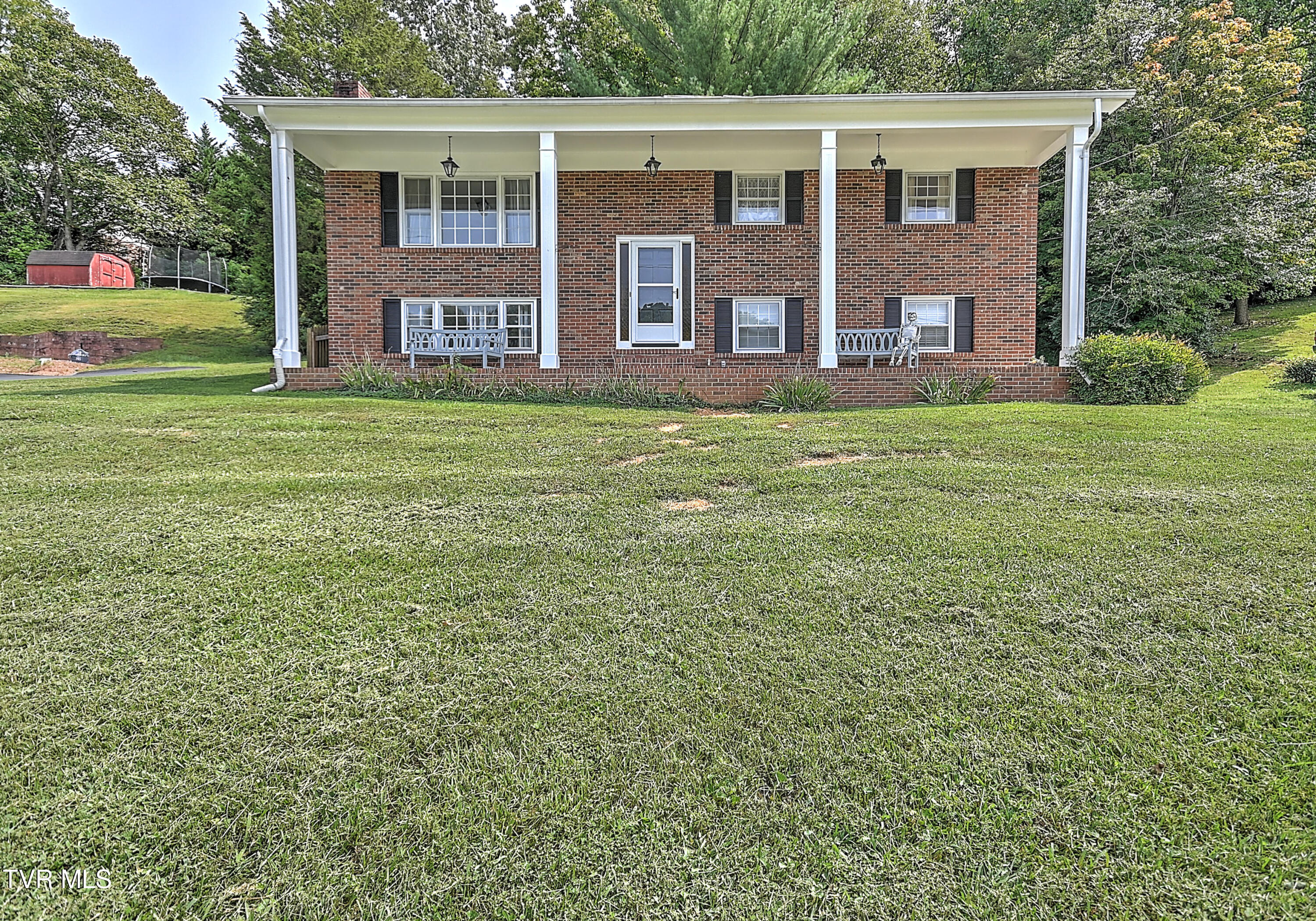 321 Summerville Road