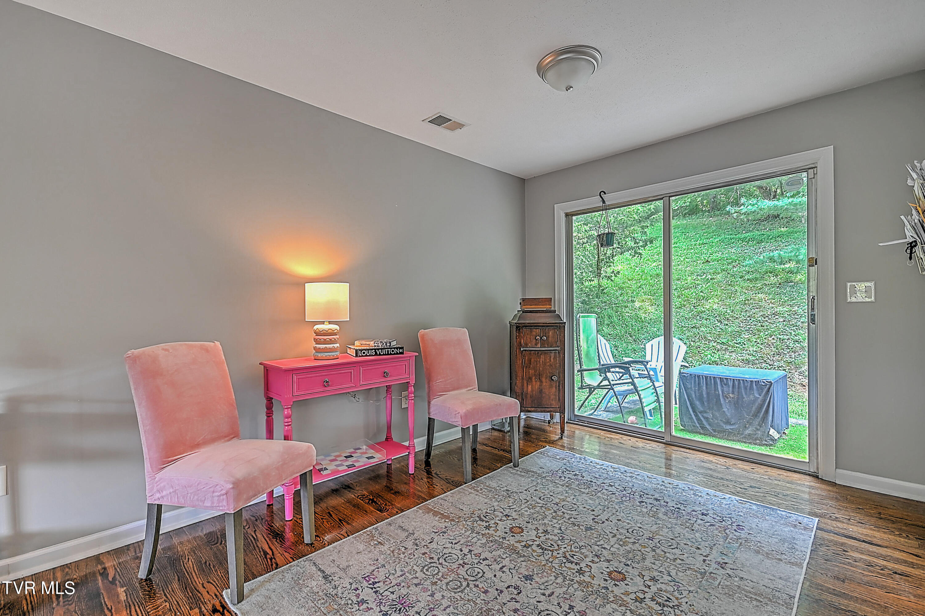 321 Summerville Road