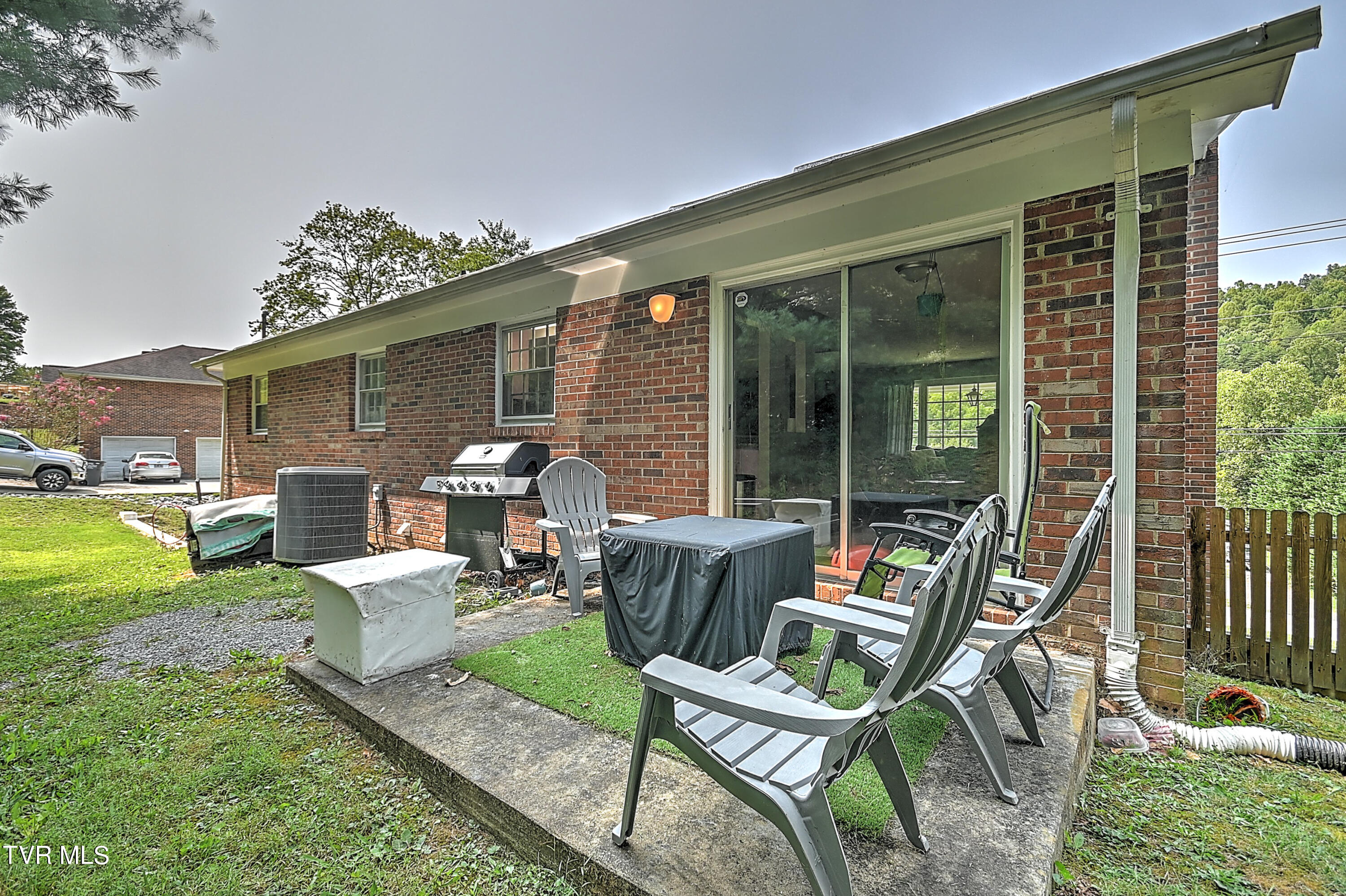 321 Summerville Road