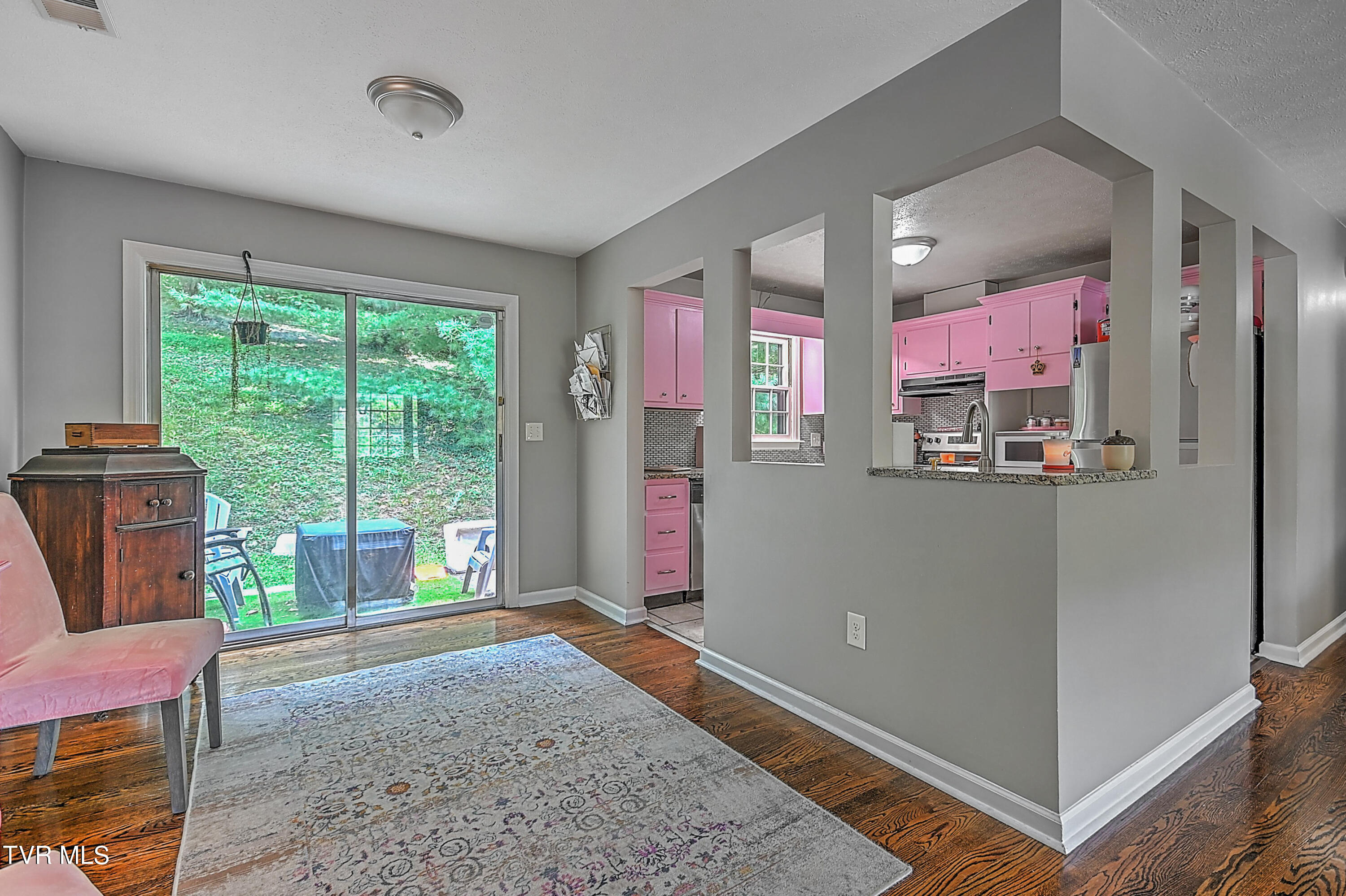 321 Summerville Road