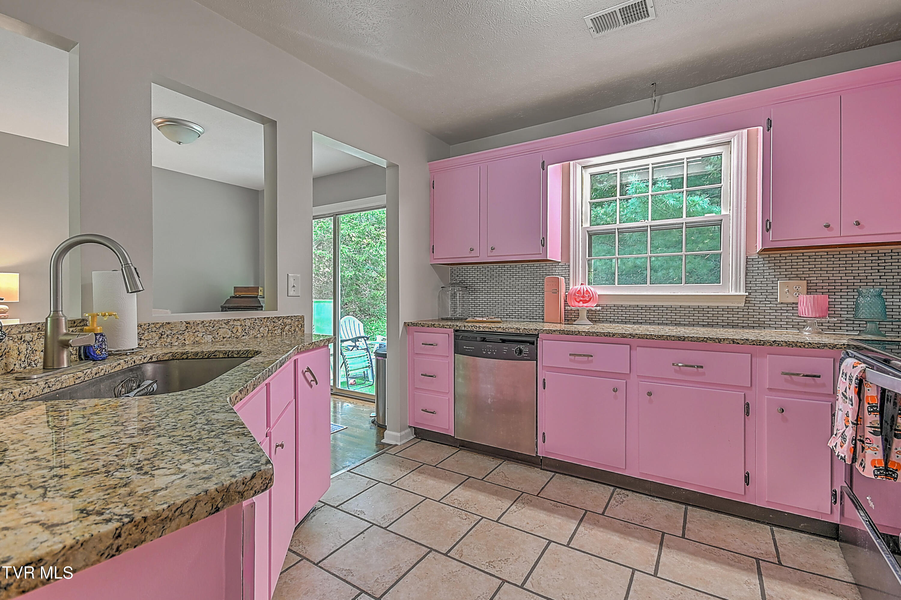 321 Summerville Road