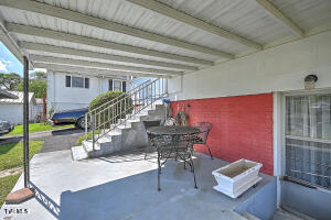 320 Glen Avenue