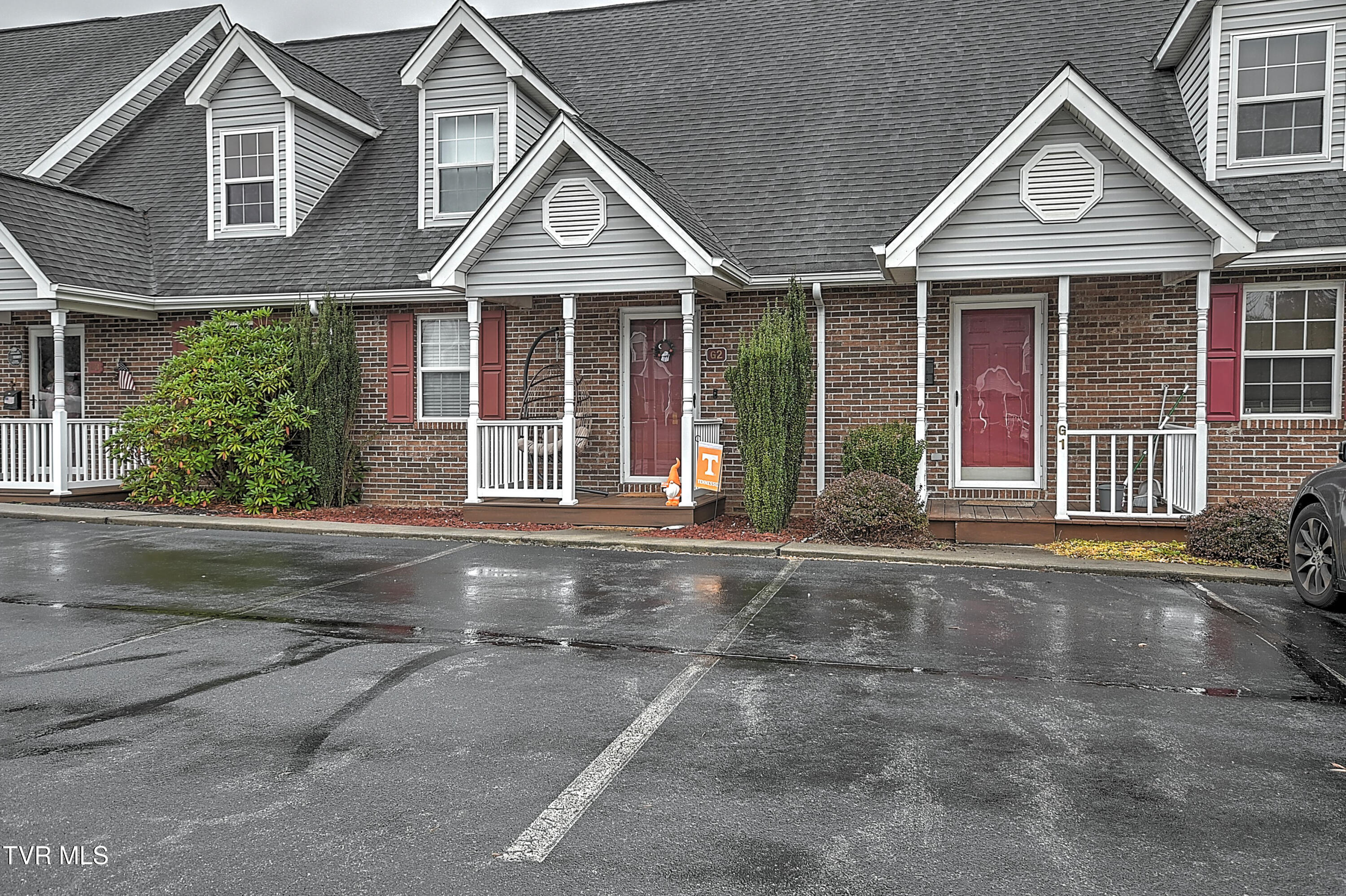 210 Spring Street, G-2
