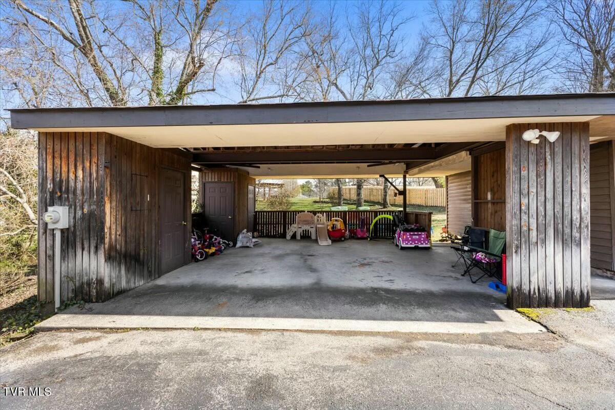 589 Dogwood Drive