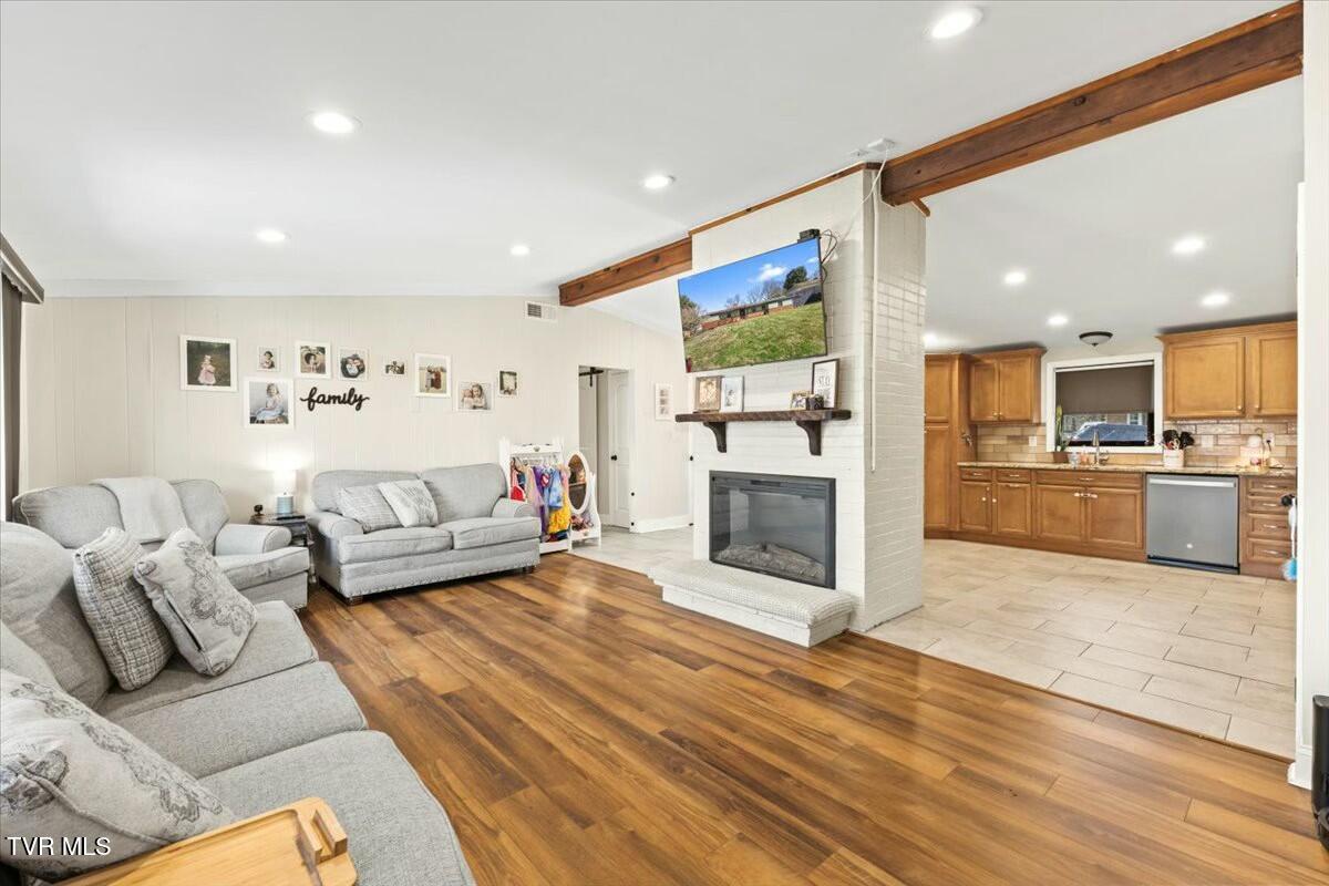 589 Dogwood Drive