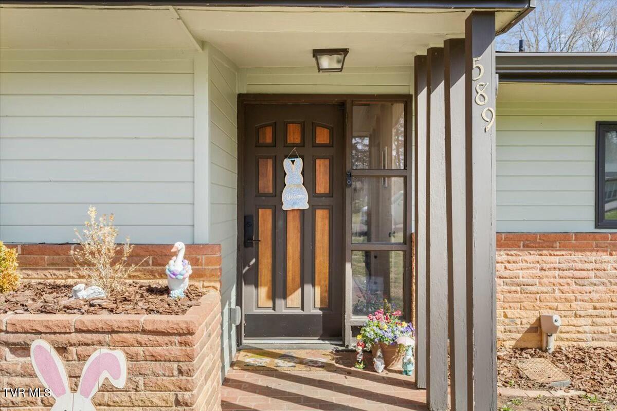 589 Dogwood Drive
