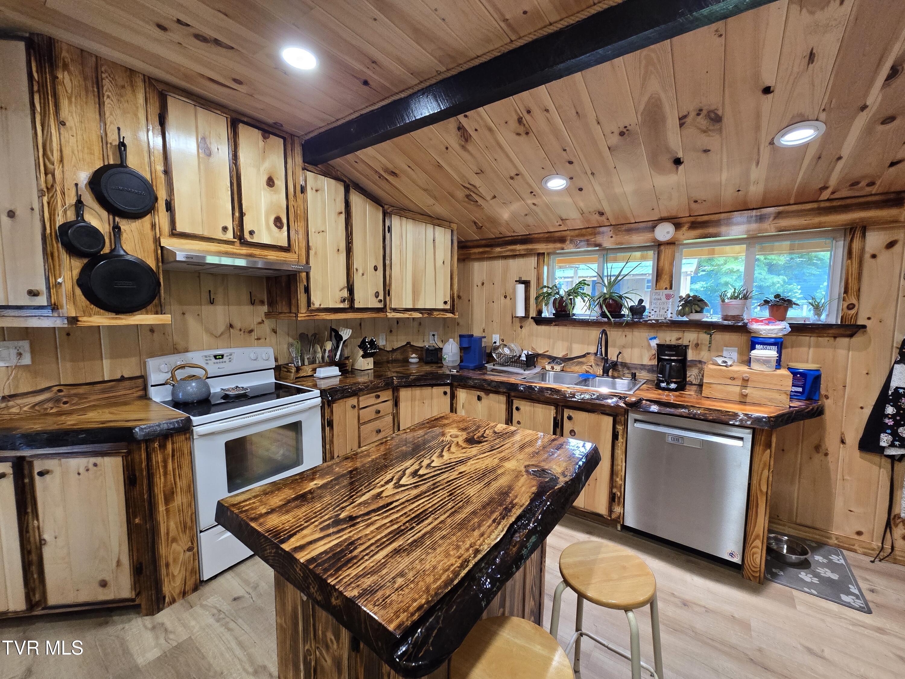 373 Cedar Grove Road