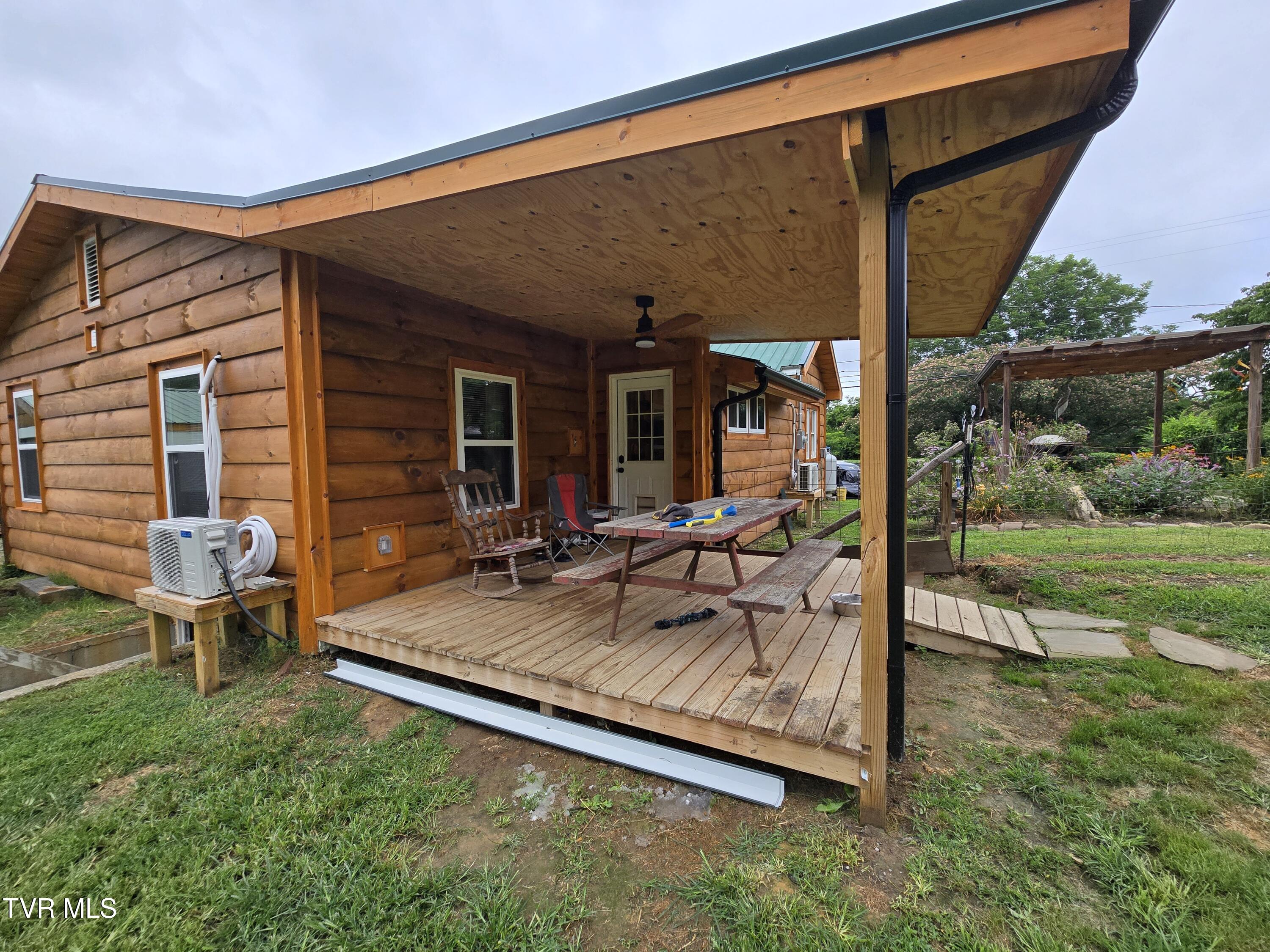 373 Cedar Grove Road