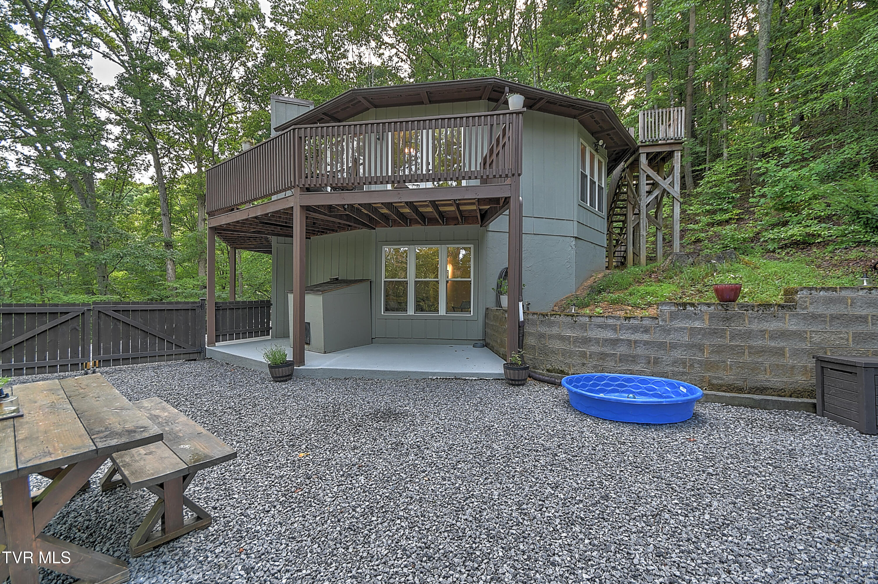 239 Stevenson Hill Road