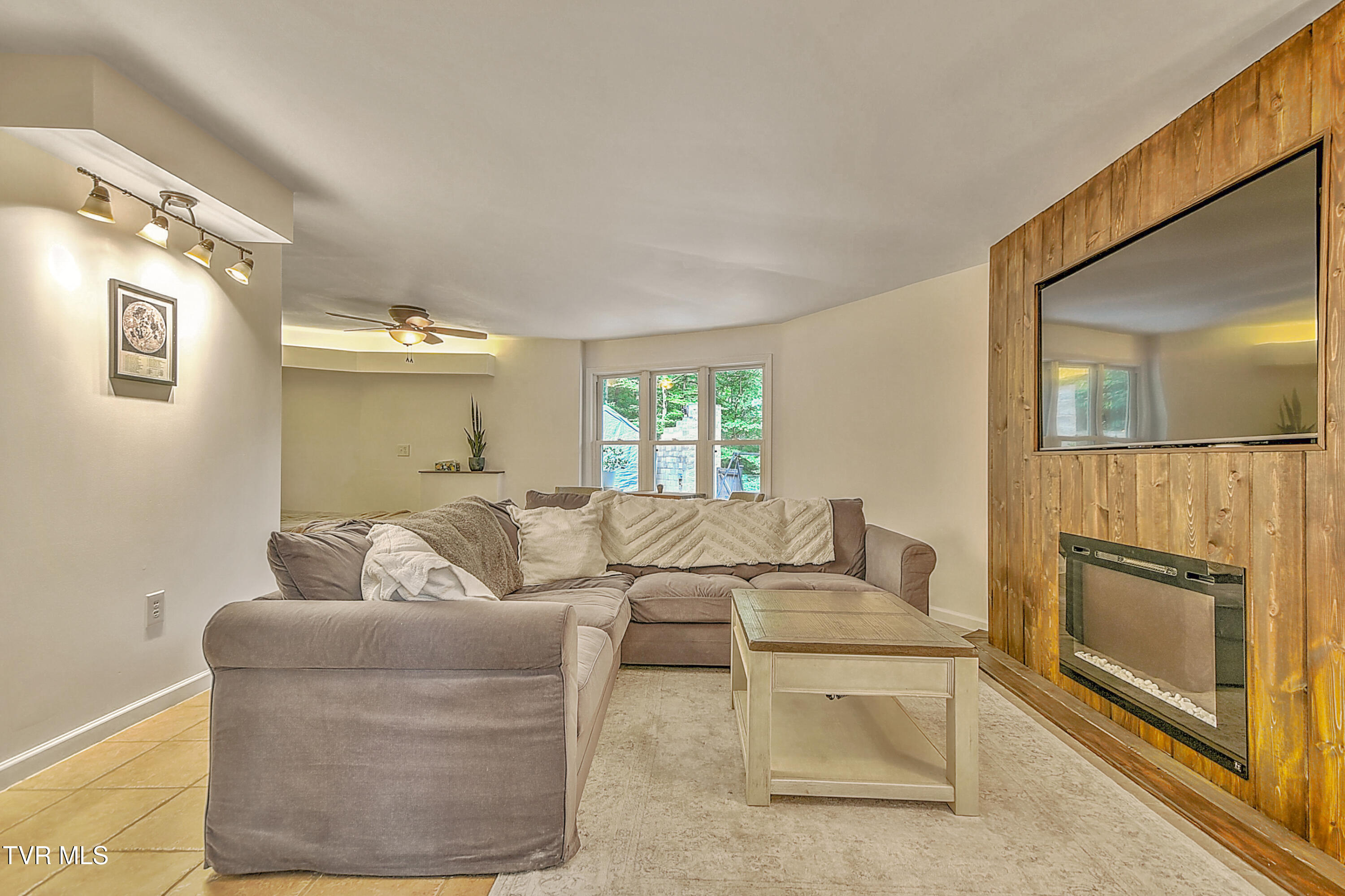 239 Stevenson Hill Road