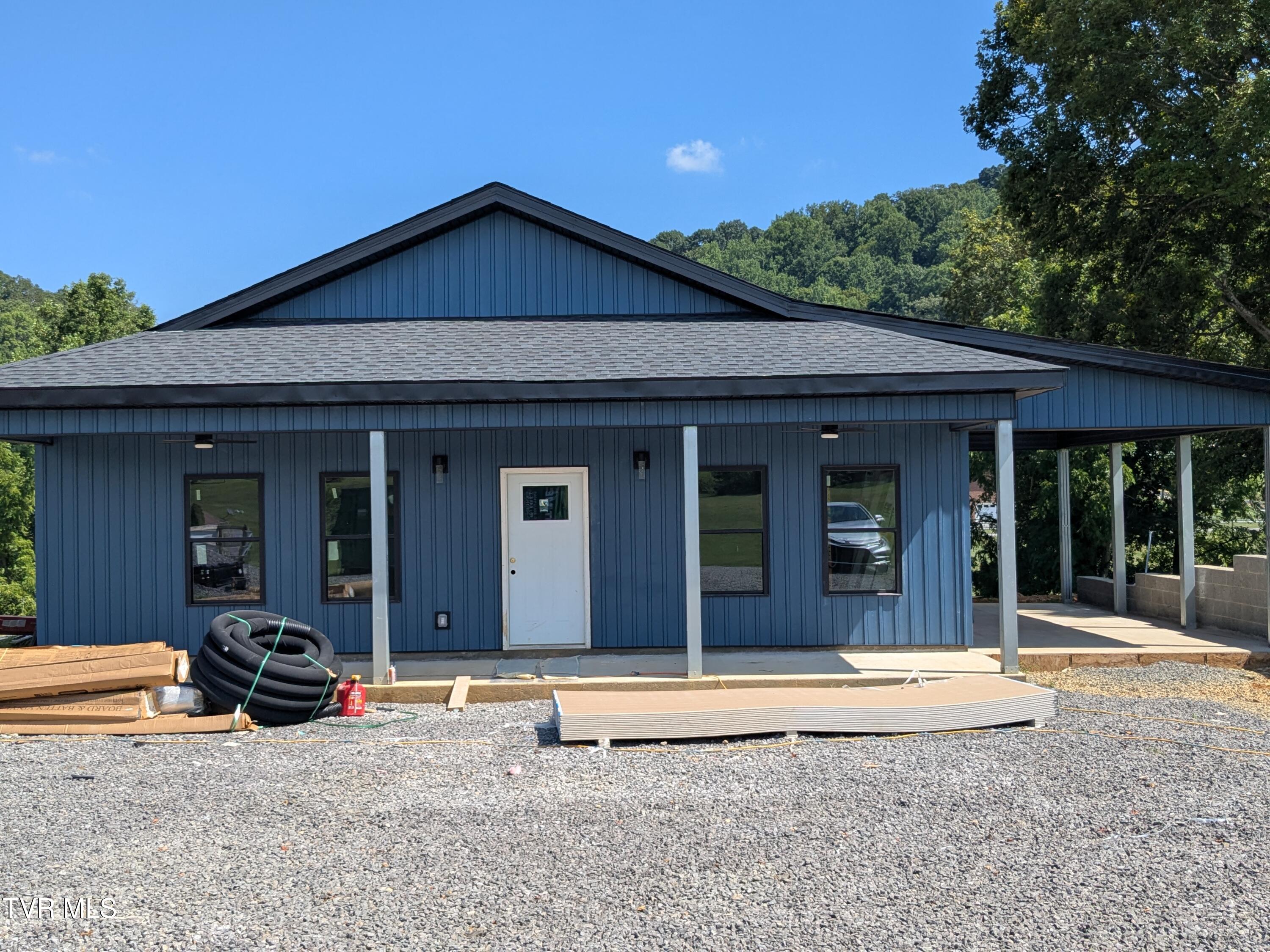 1805 Rock Springs Road