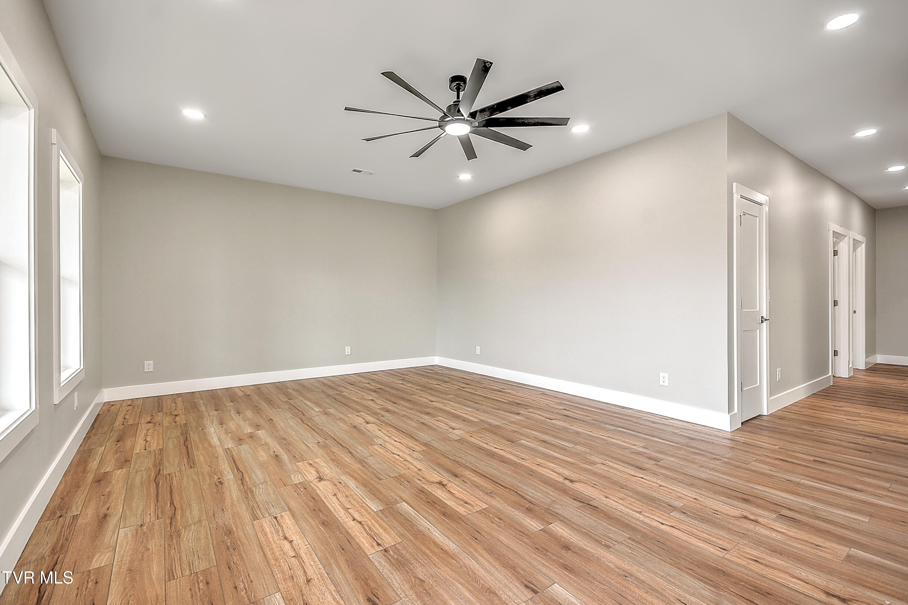 1805 Rock Springs Road