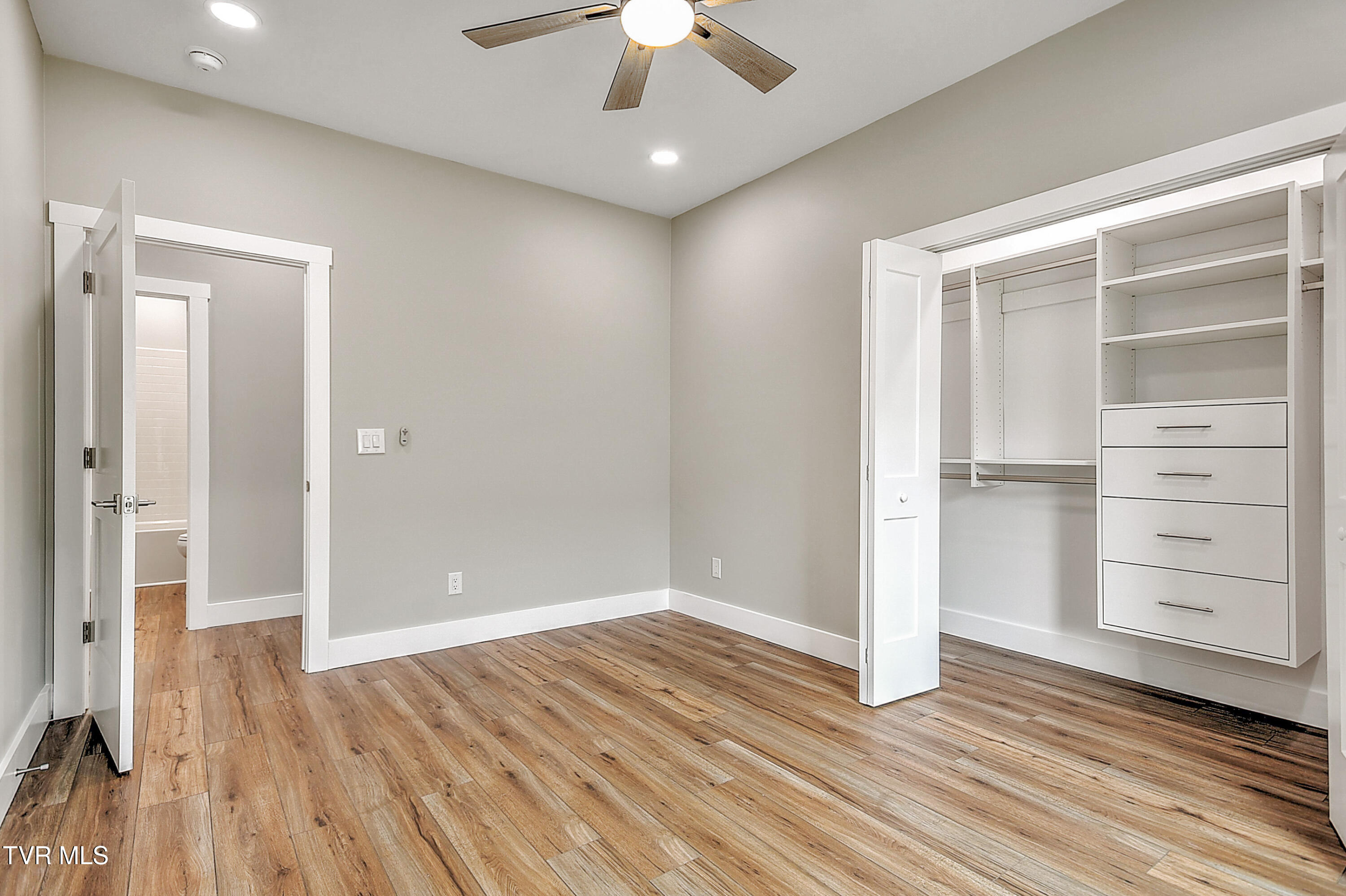 1805 Rock Springs Road