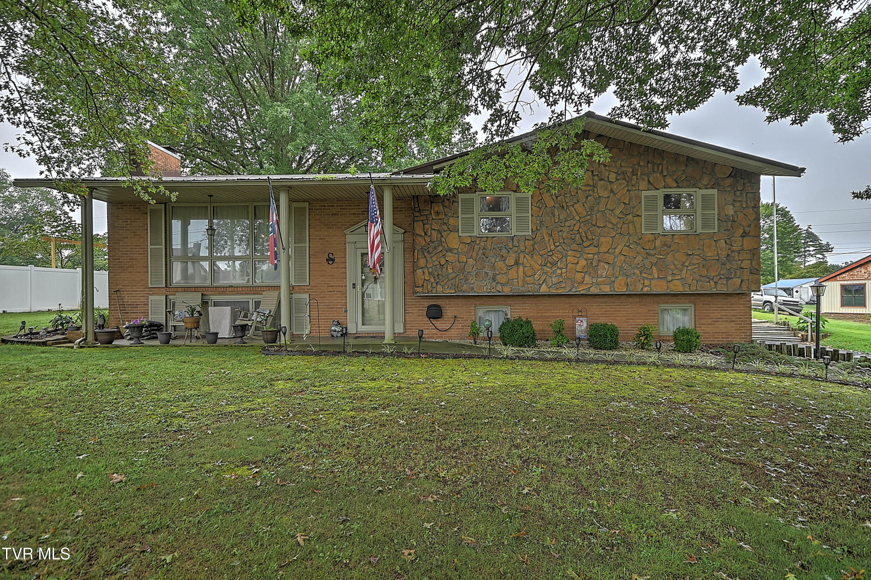 522 Birch Street