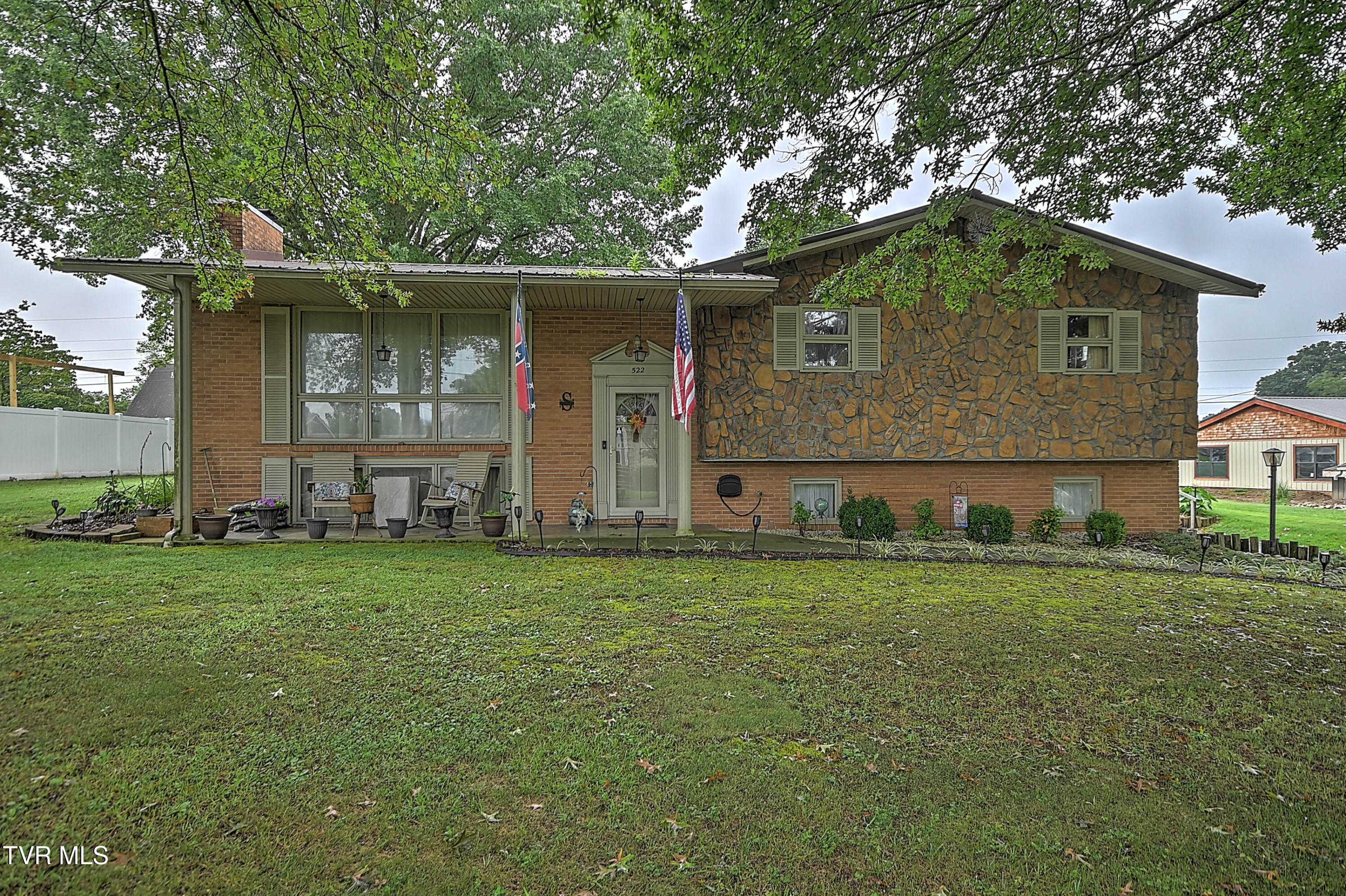 522 Birch Street