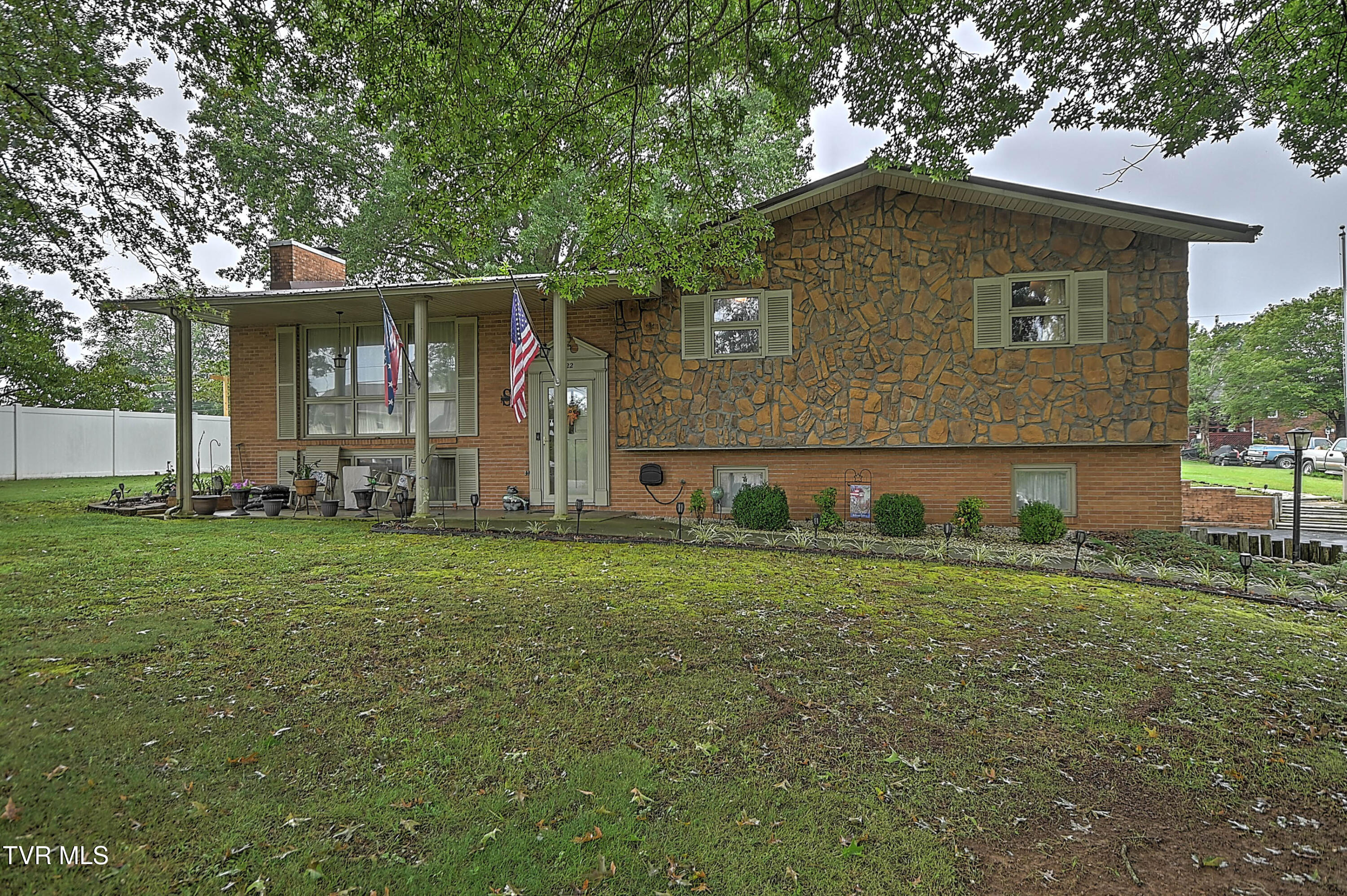 522 Birch Street