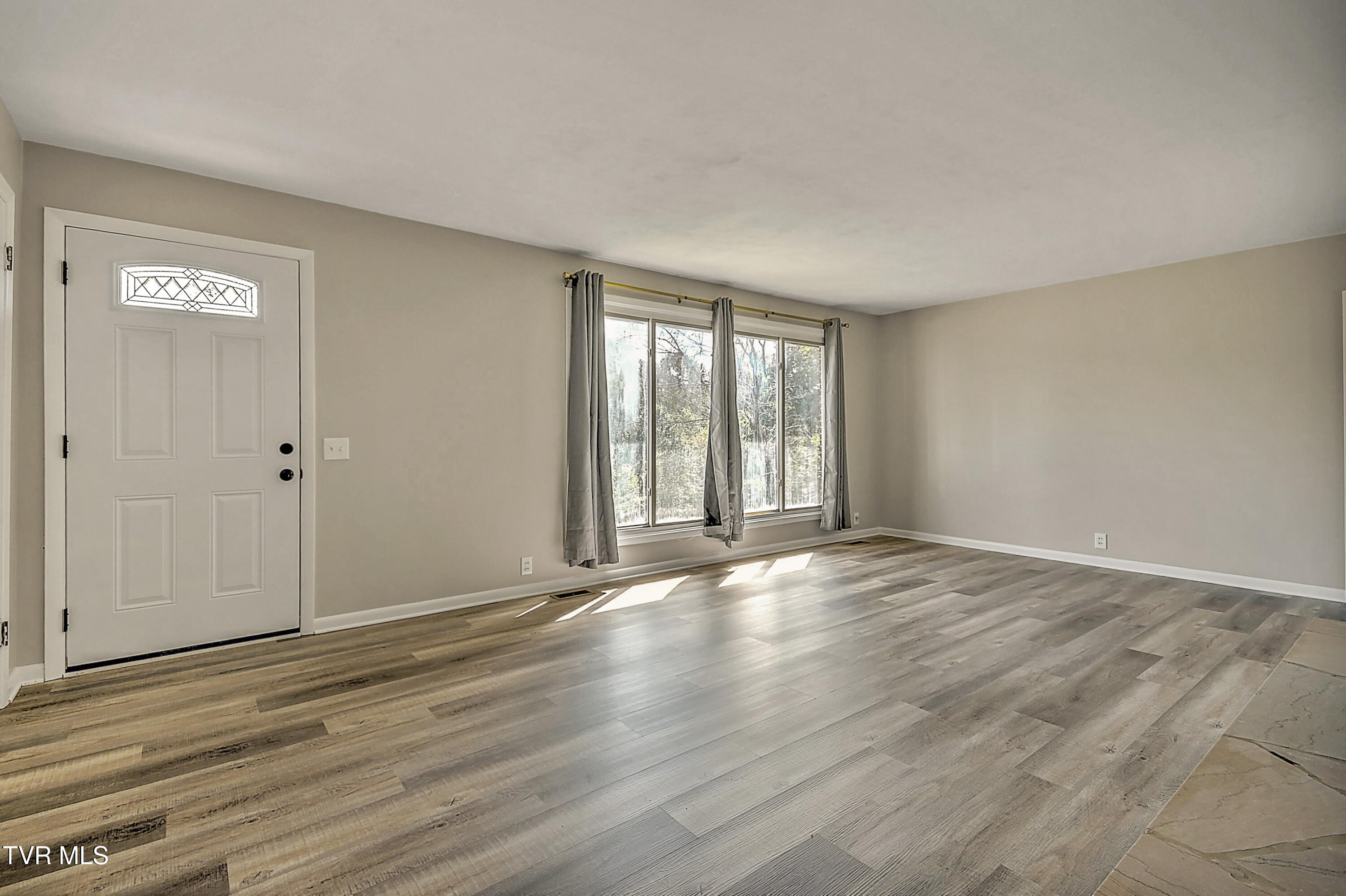 1204 West Carters Valley Road