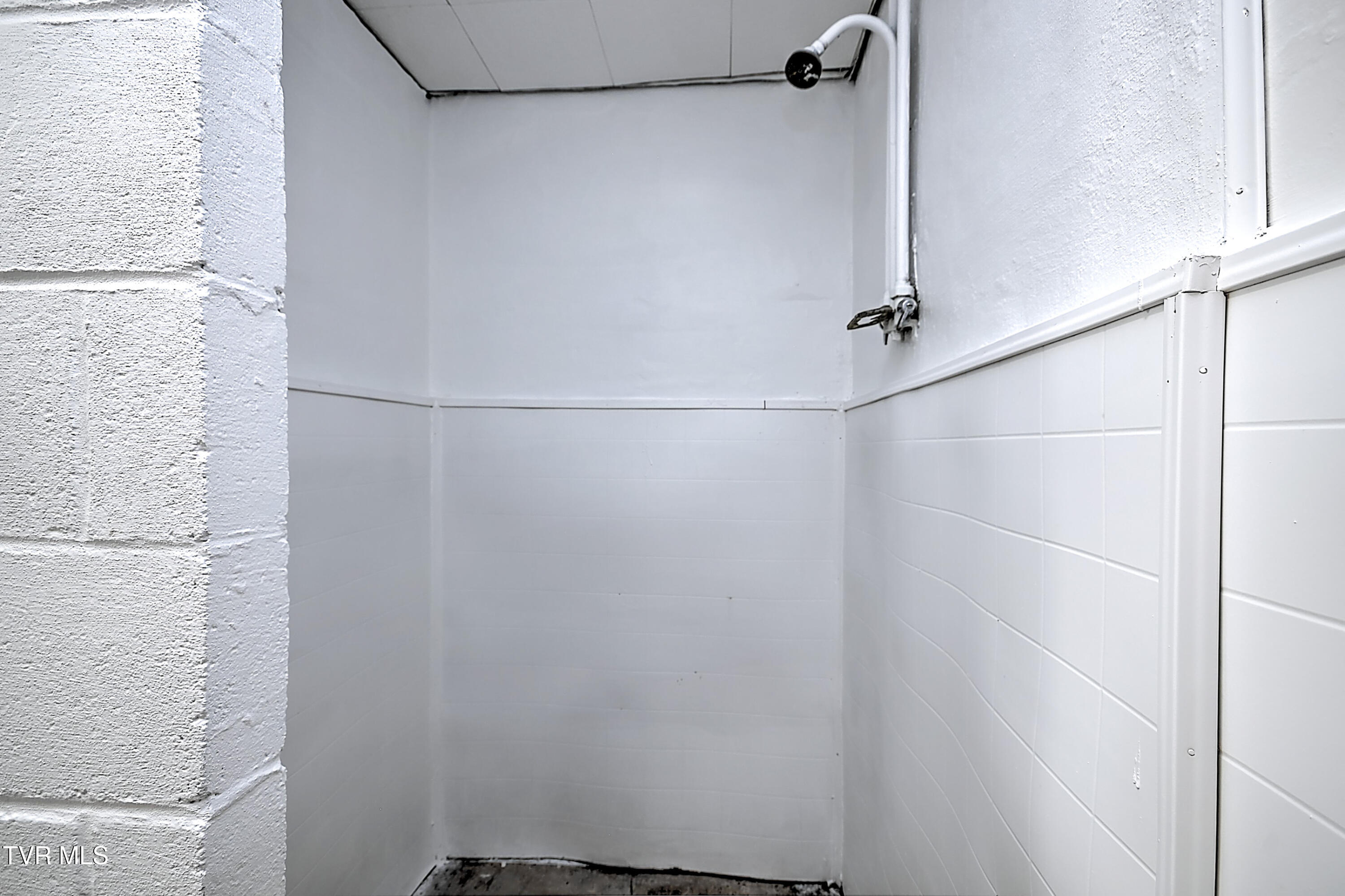 1204 West Carters Valley Road