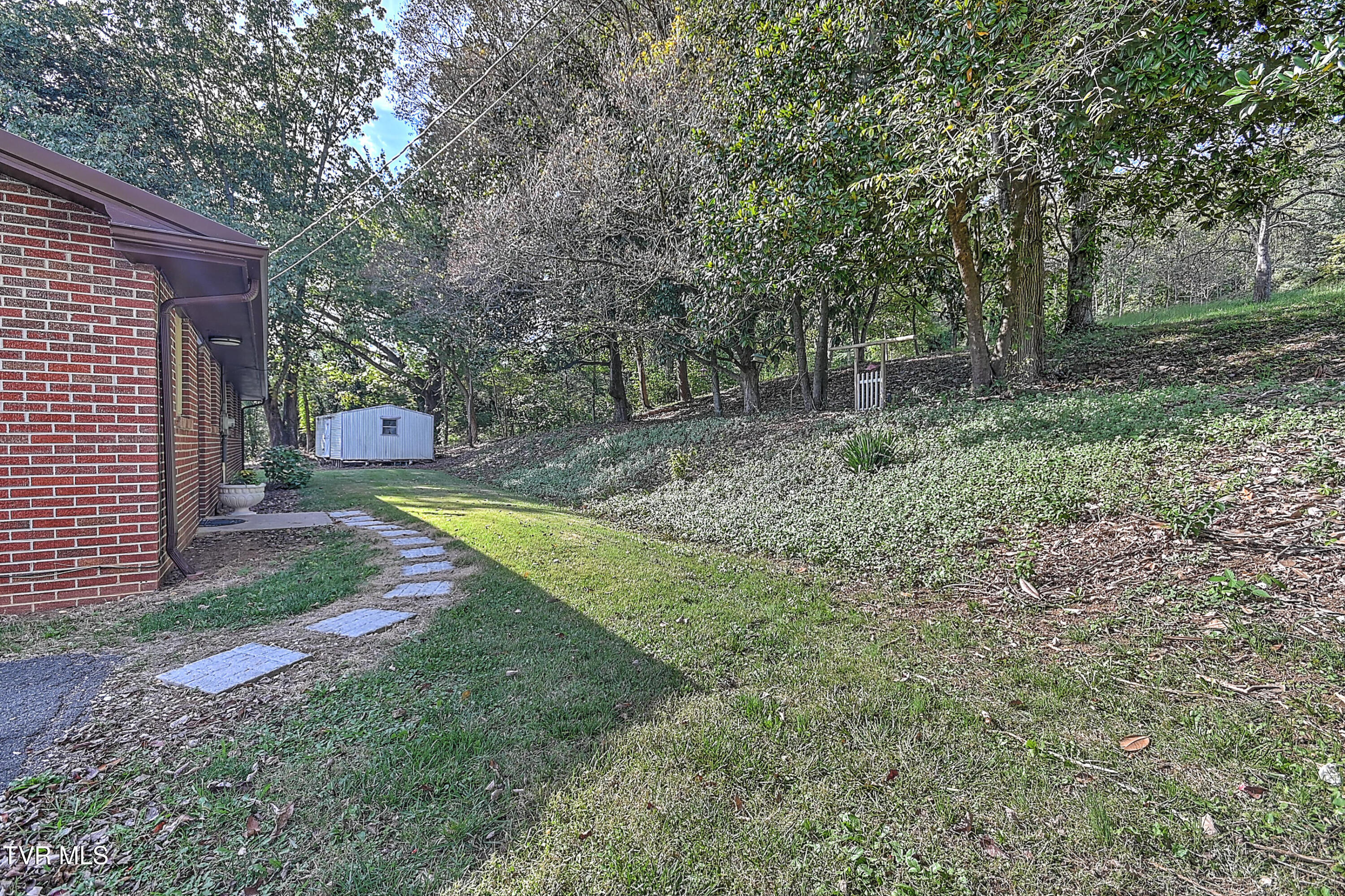 1204 West Carters Valley Road