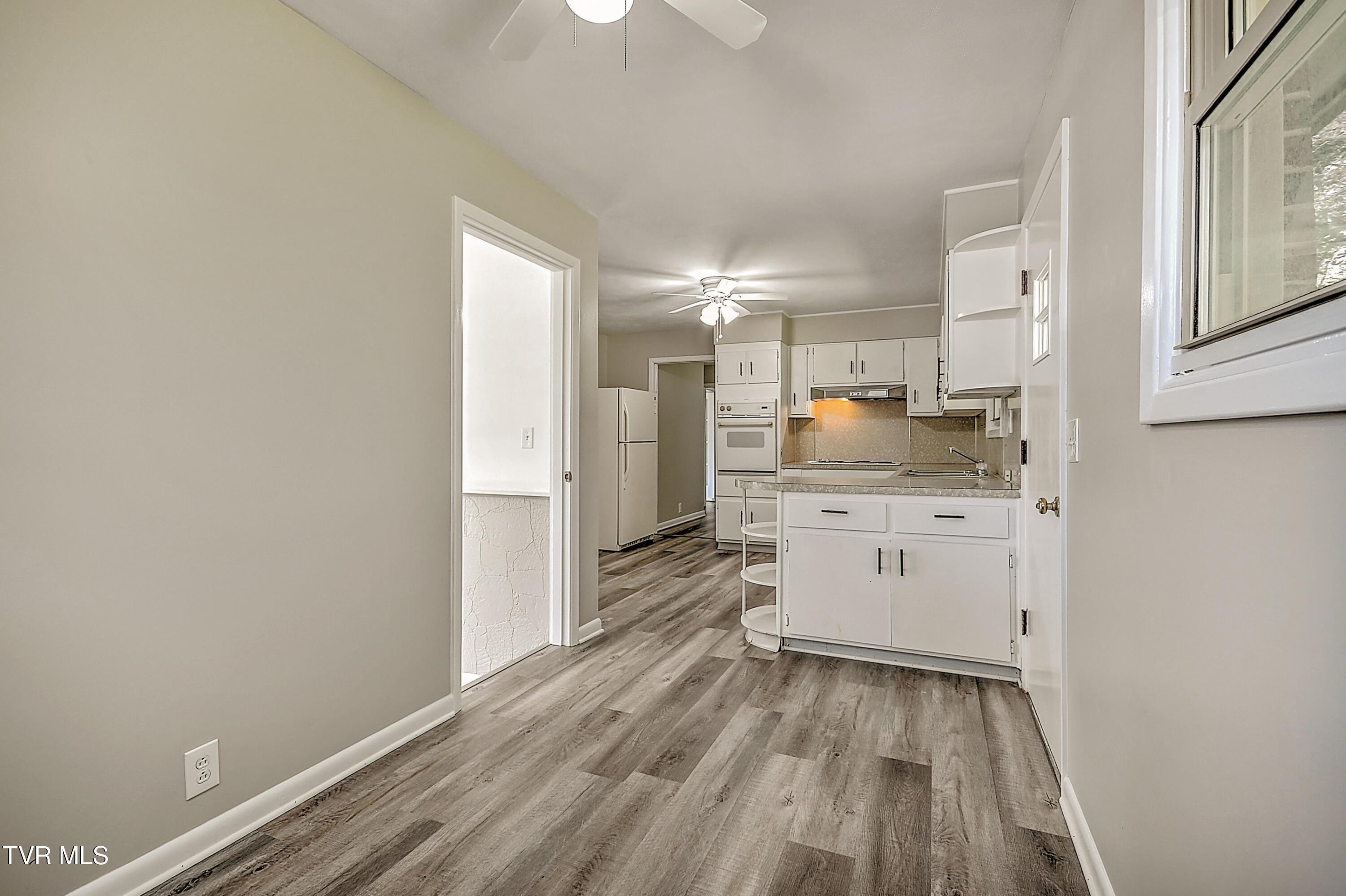 1204 West Carters Valley Road