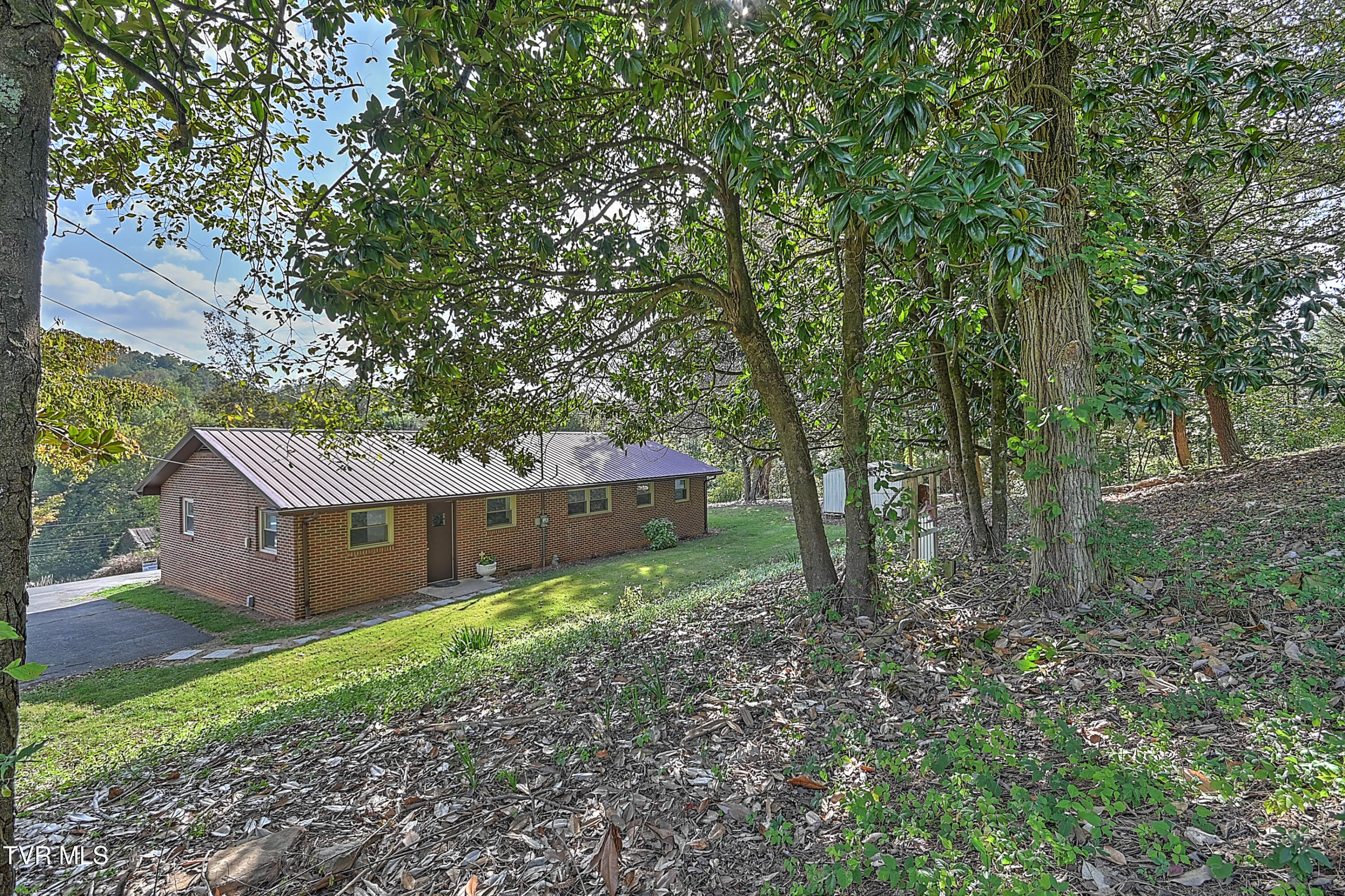 1204 West Carters Valley Road