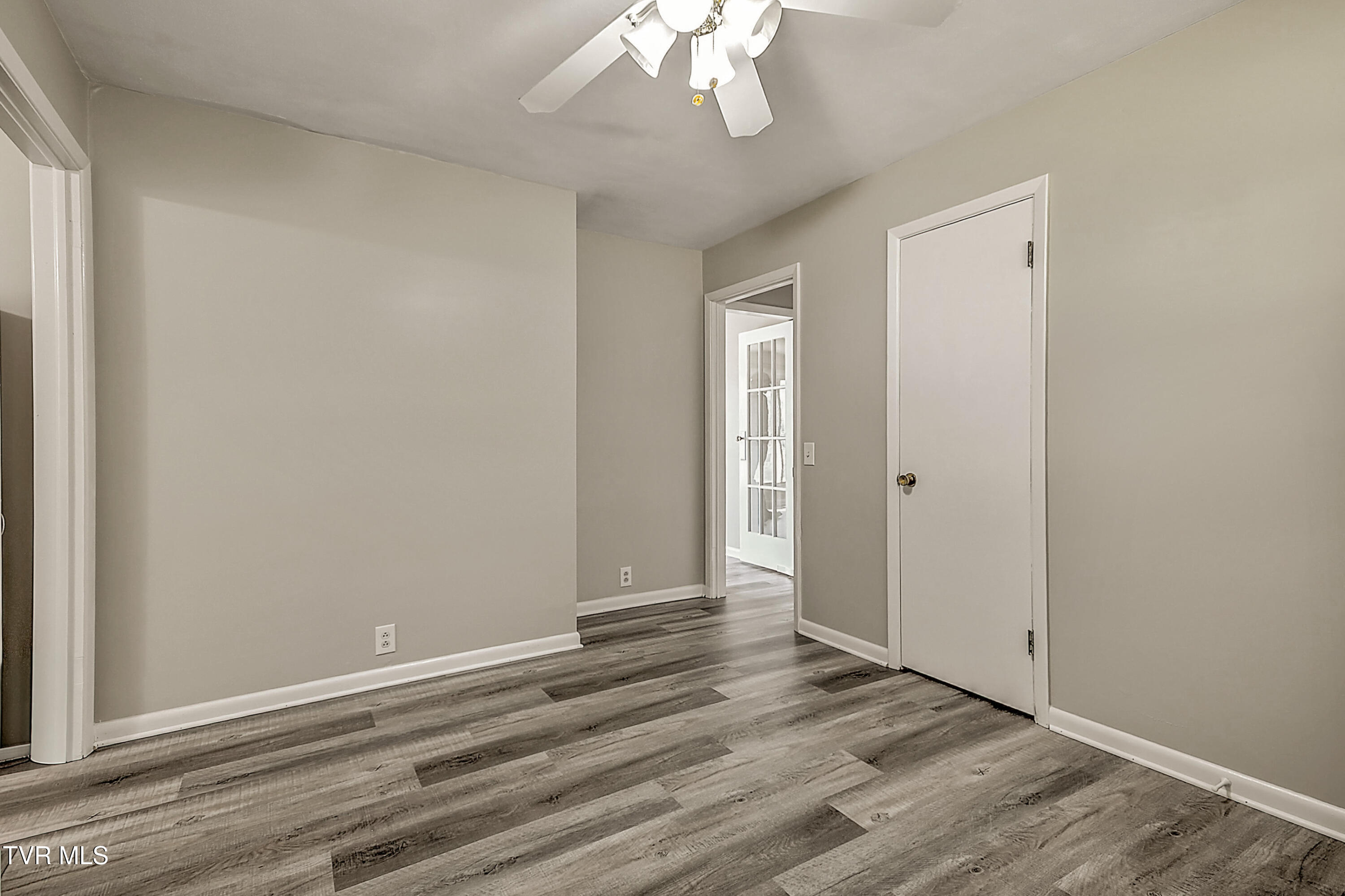 1204 West Carters Valley Road