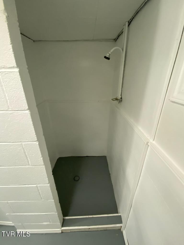 1204 West Carters Valley Road